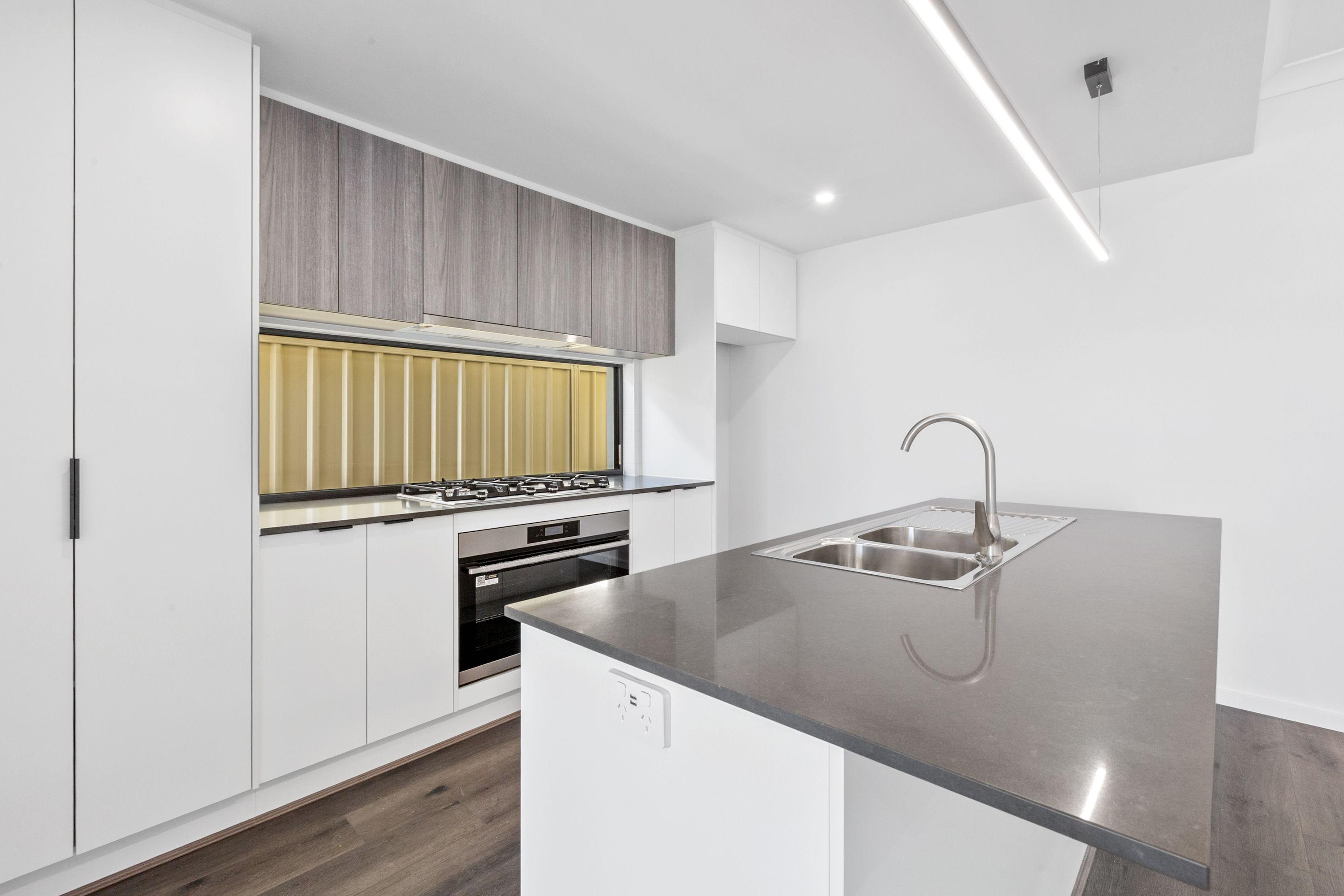 Brand new 4 bedroom home close to the beach!