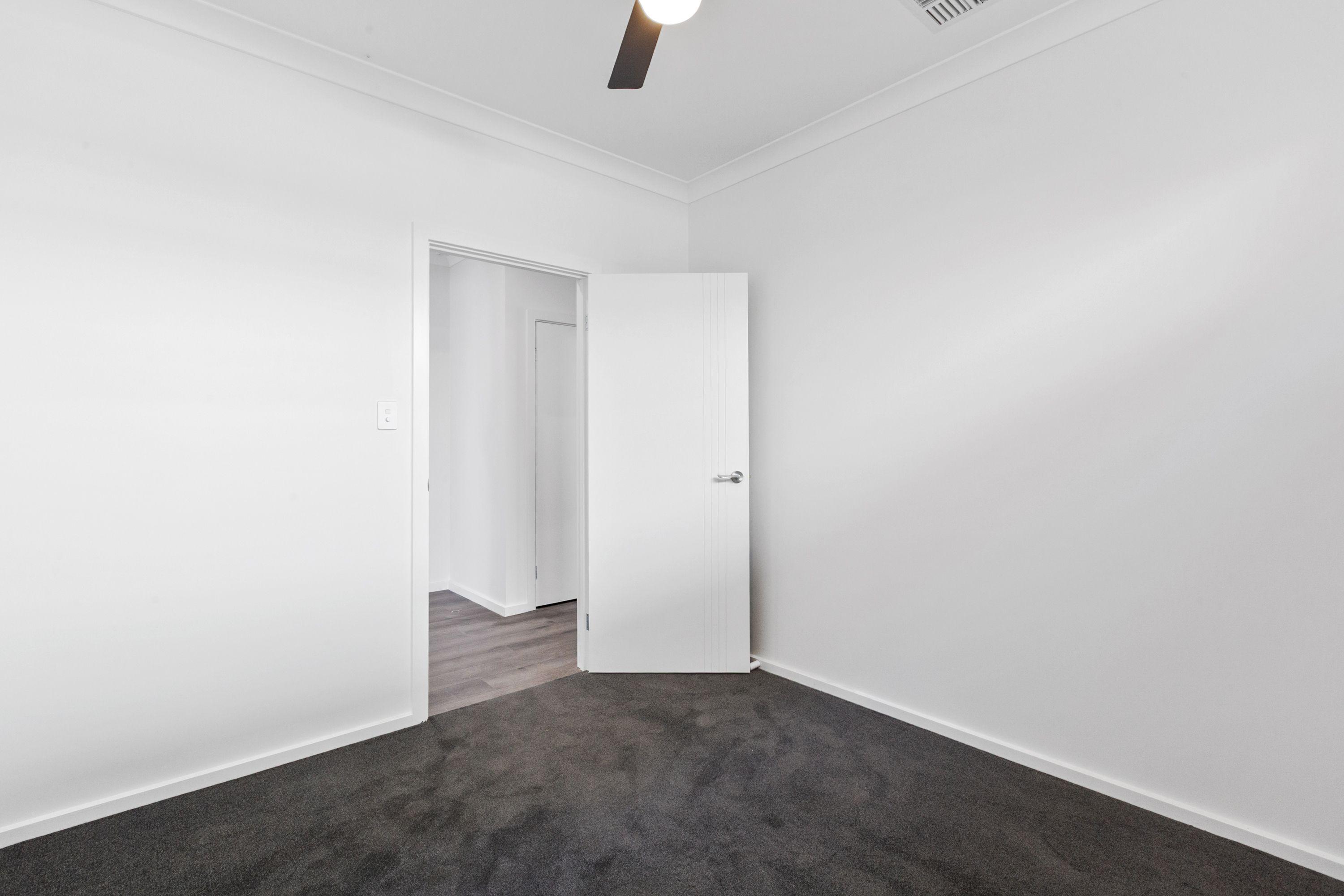 Brand new 4 bedroom home close to the beach!