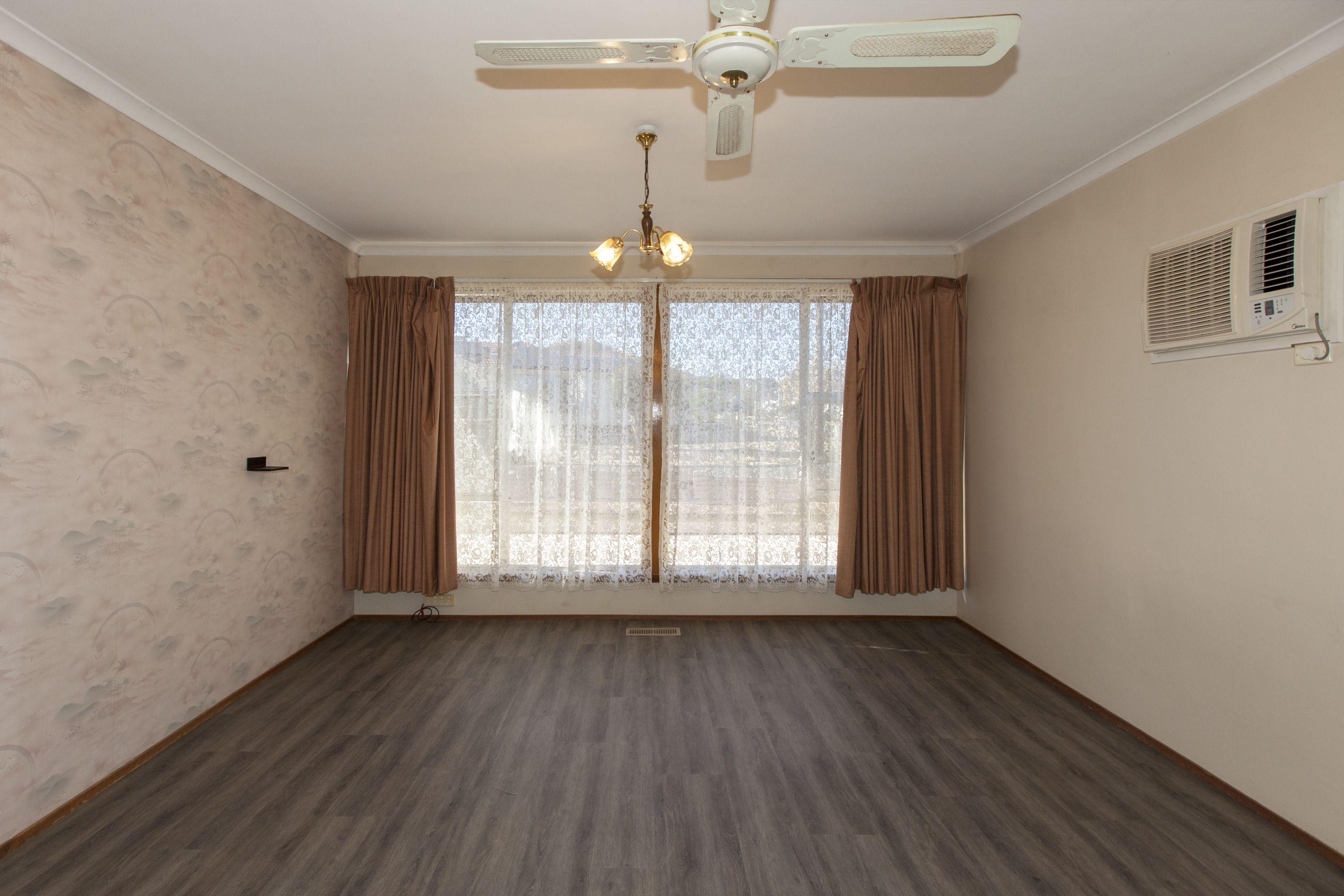 Spacious Home with bonus bungalow