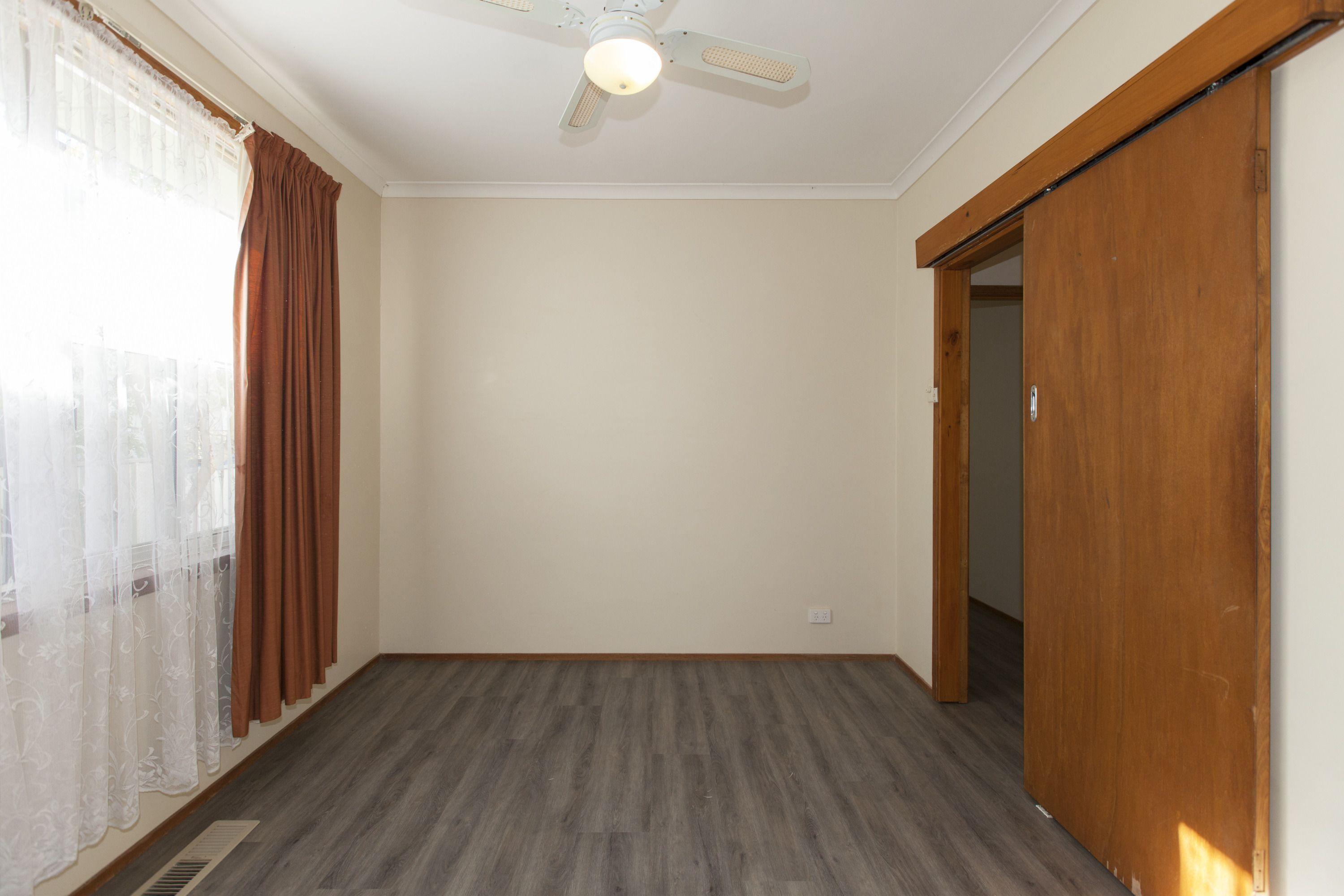 Spacious Home with bonus bungalow