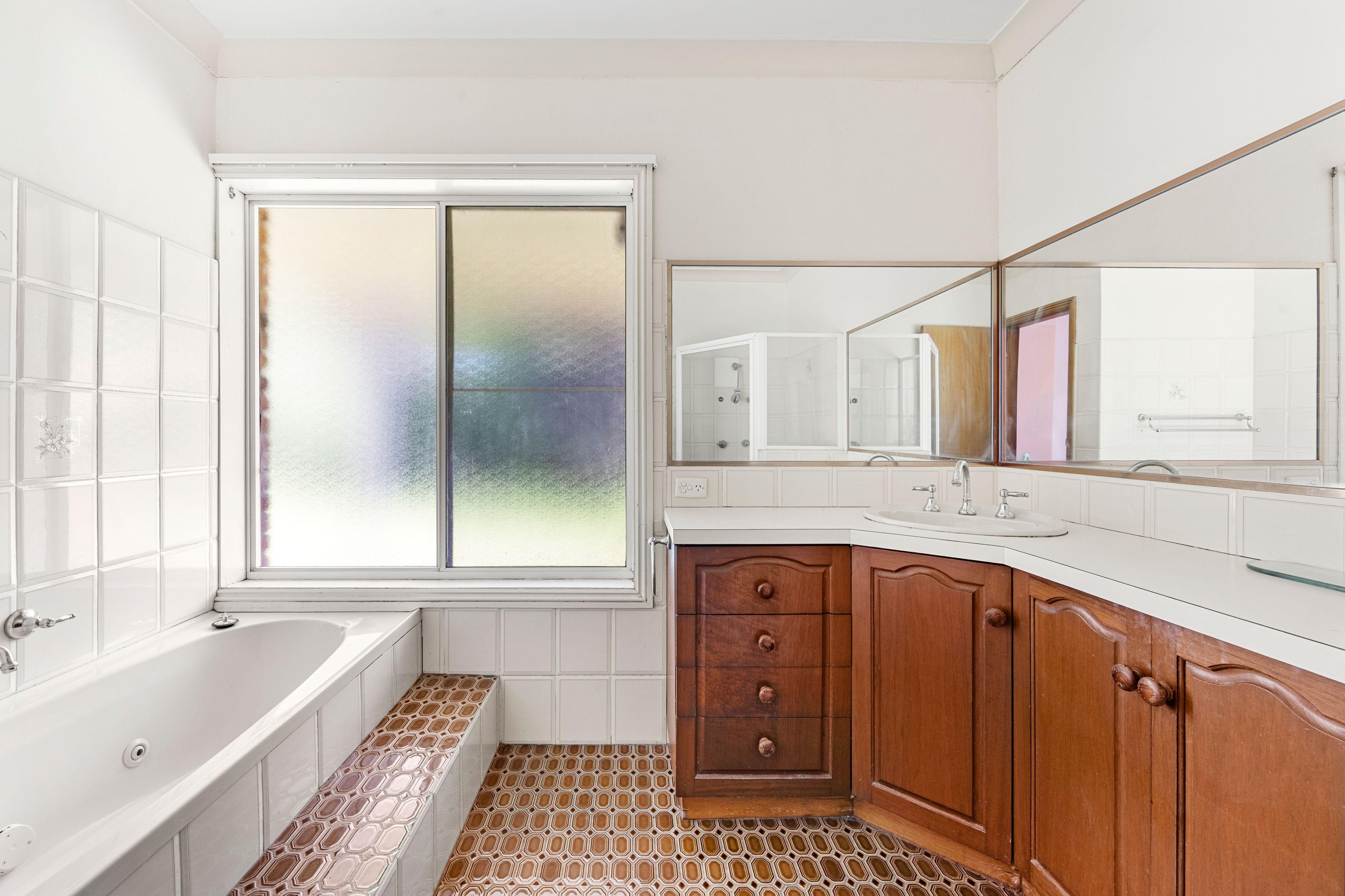 Your Country Canvas or Rural Renovators Dream