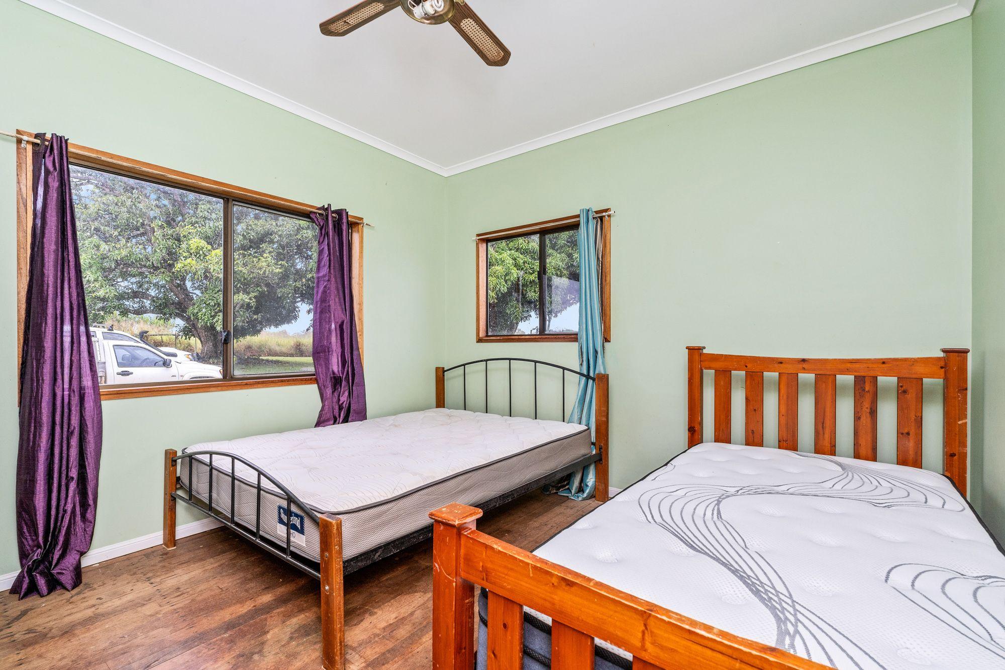 Rural Dual Living Retreat Sitting On Over 23 Acres - Bidwill