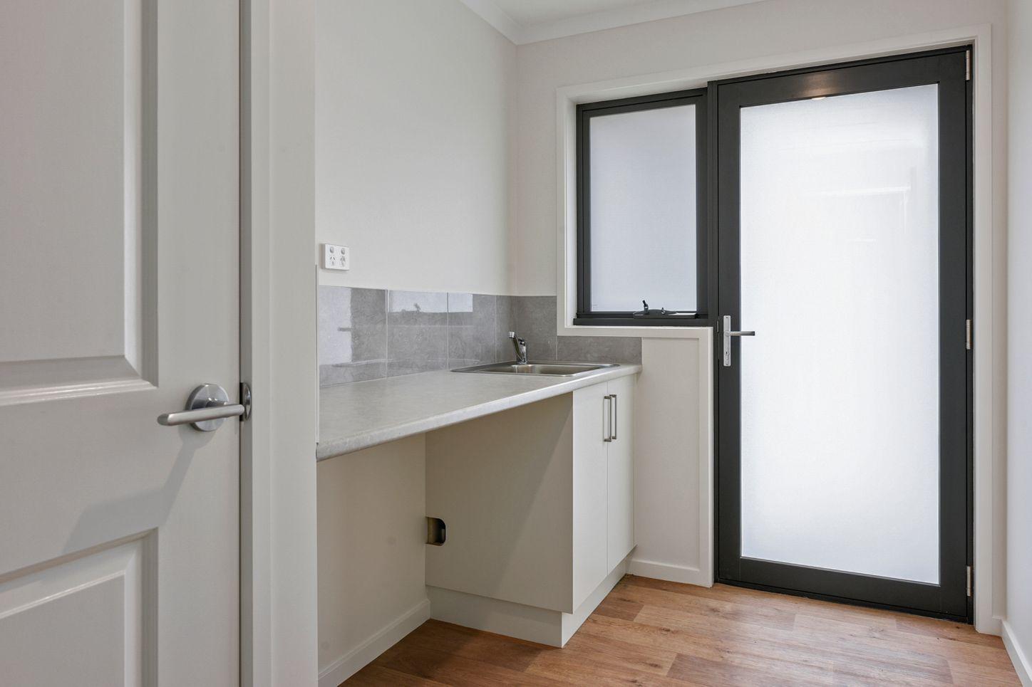 2/8 Montagu Street, SORELL, TAS 7172 - House for Rent - harcourts.net