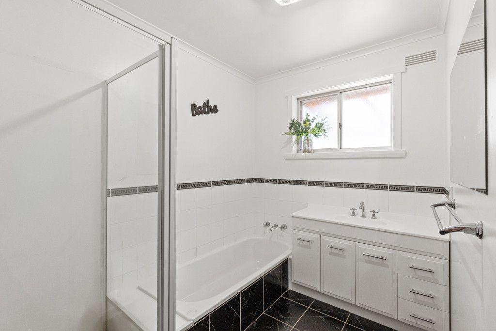 102 Westbury Place, DELORAINE, TAS 7304 - House for Rent - harcourts.net