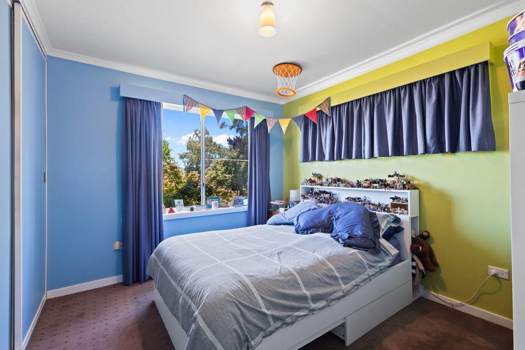 102 Westbury Place, DELORAINE, TAS 7304 - House for Rent - harcourts.net