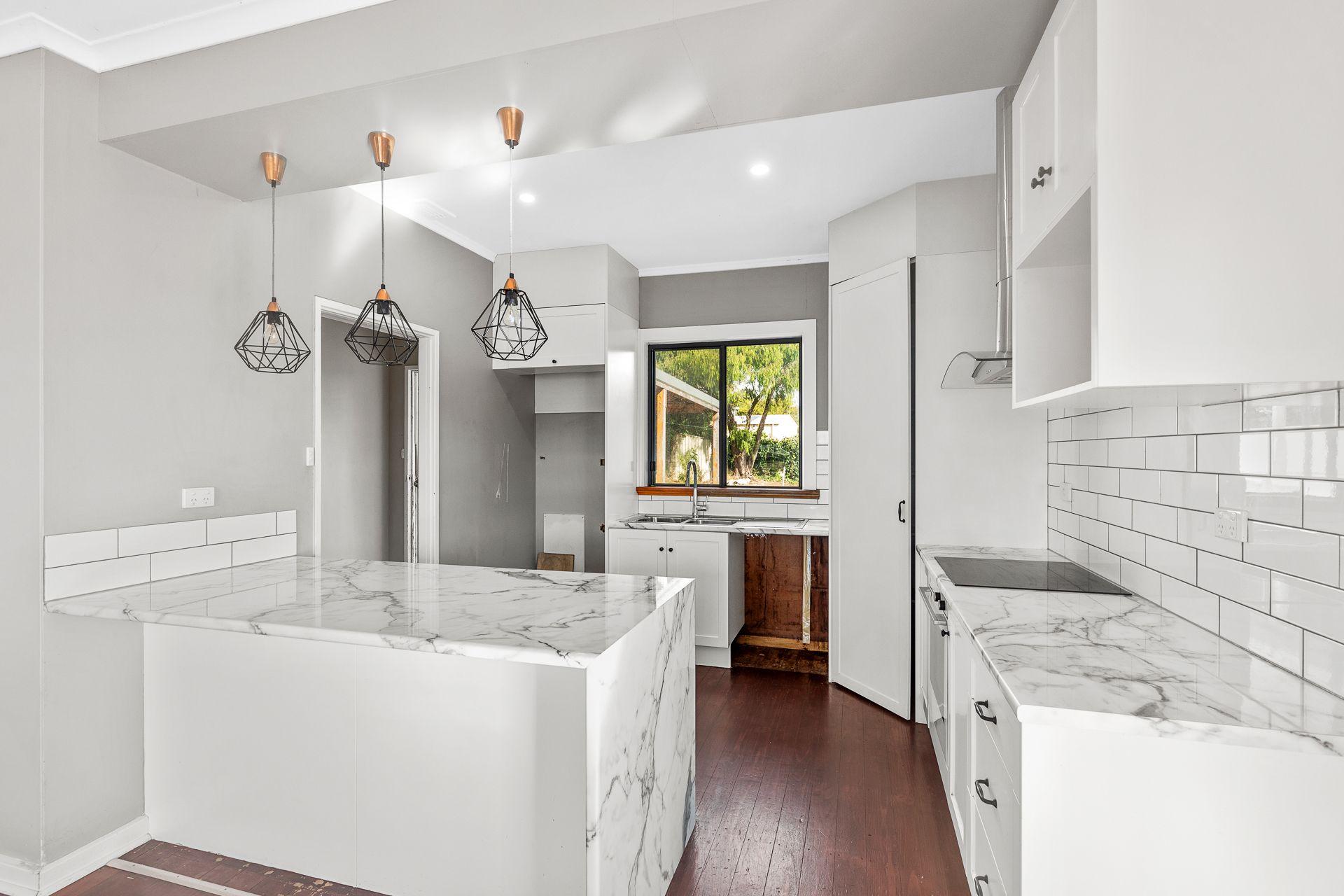 The Perfect Blend - Cosy Charm Meets Contemporary Practicality