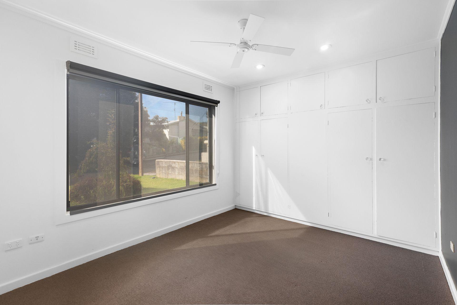 The Perfect Blend - Cosy Charm Meets Contemporary Practicality