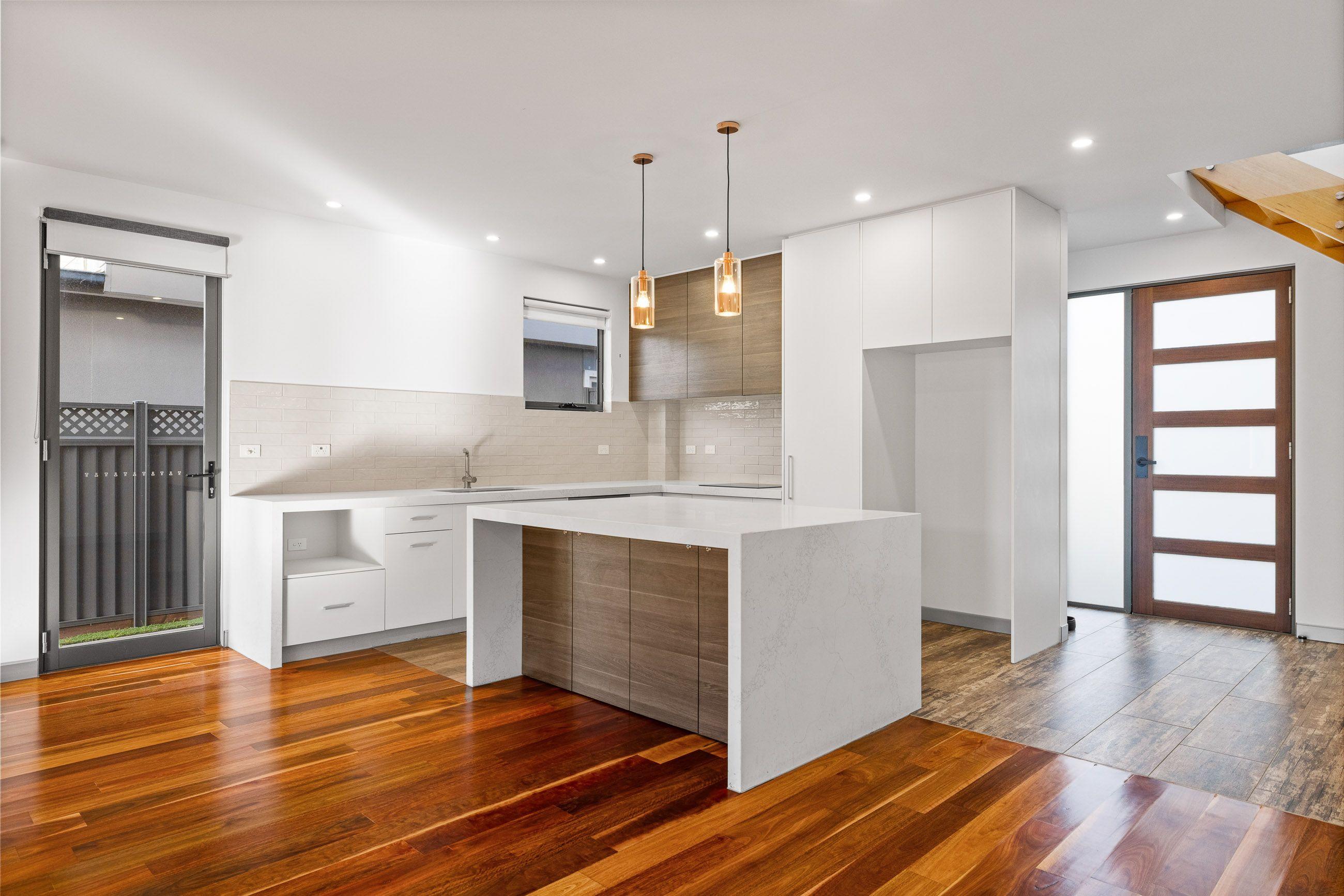 Elegant Coastal Living in Cowes!