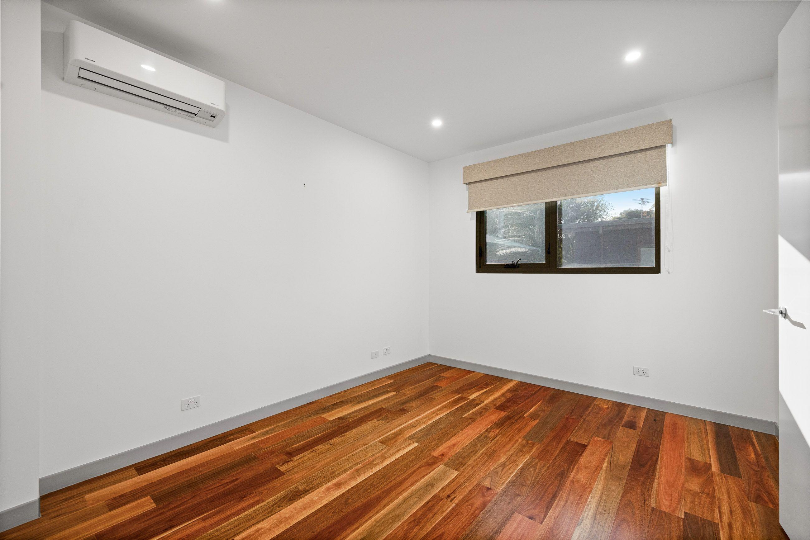 Elegant Coastal Living in Cowes!