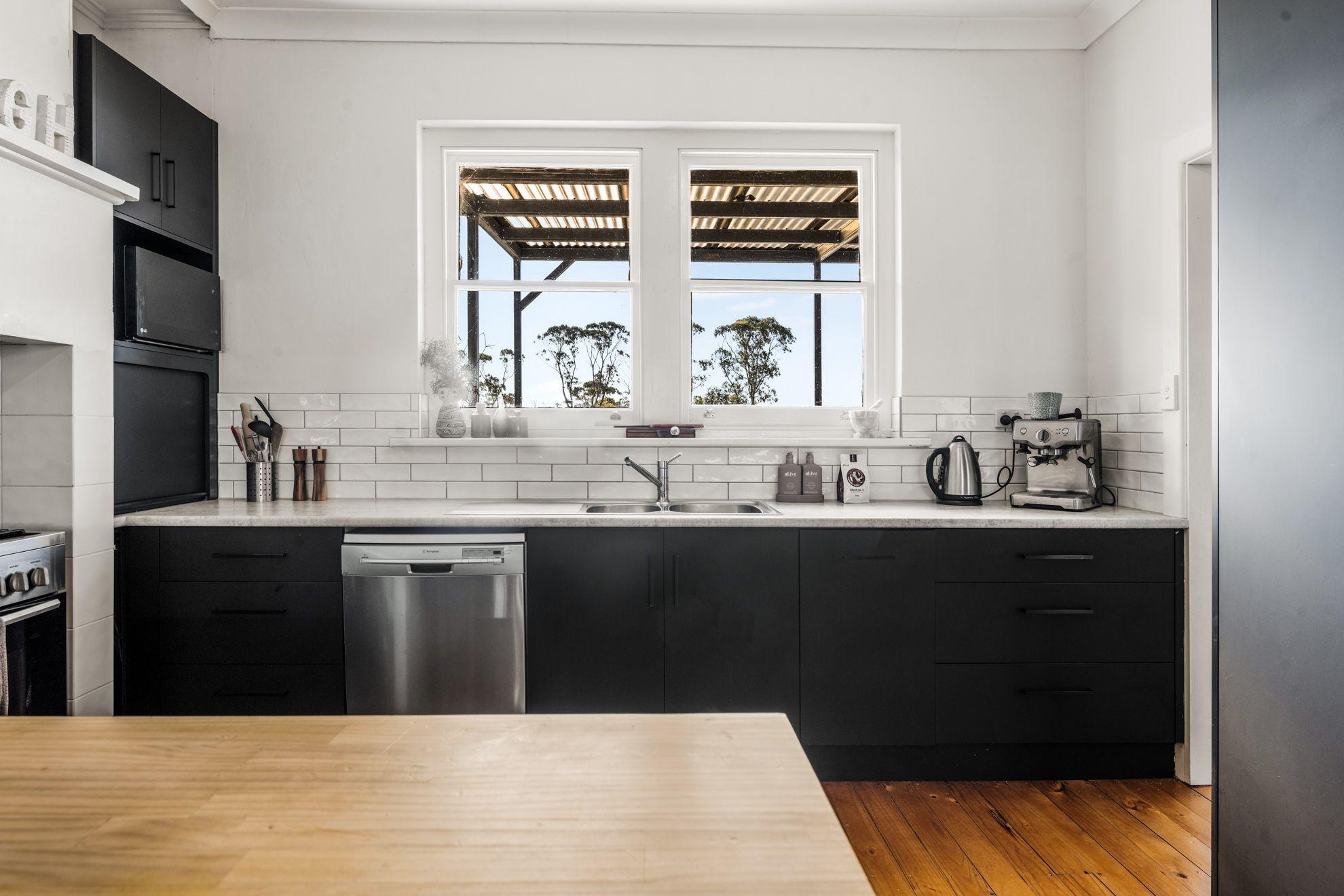 Location Location!  Family Home with Gardening included House | SA Mount Gambier, SA 5290 | Prop-GPT the AI-Powered Property Portal