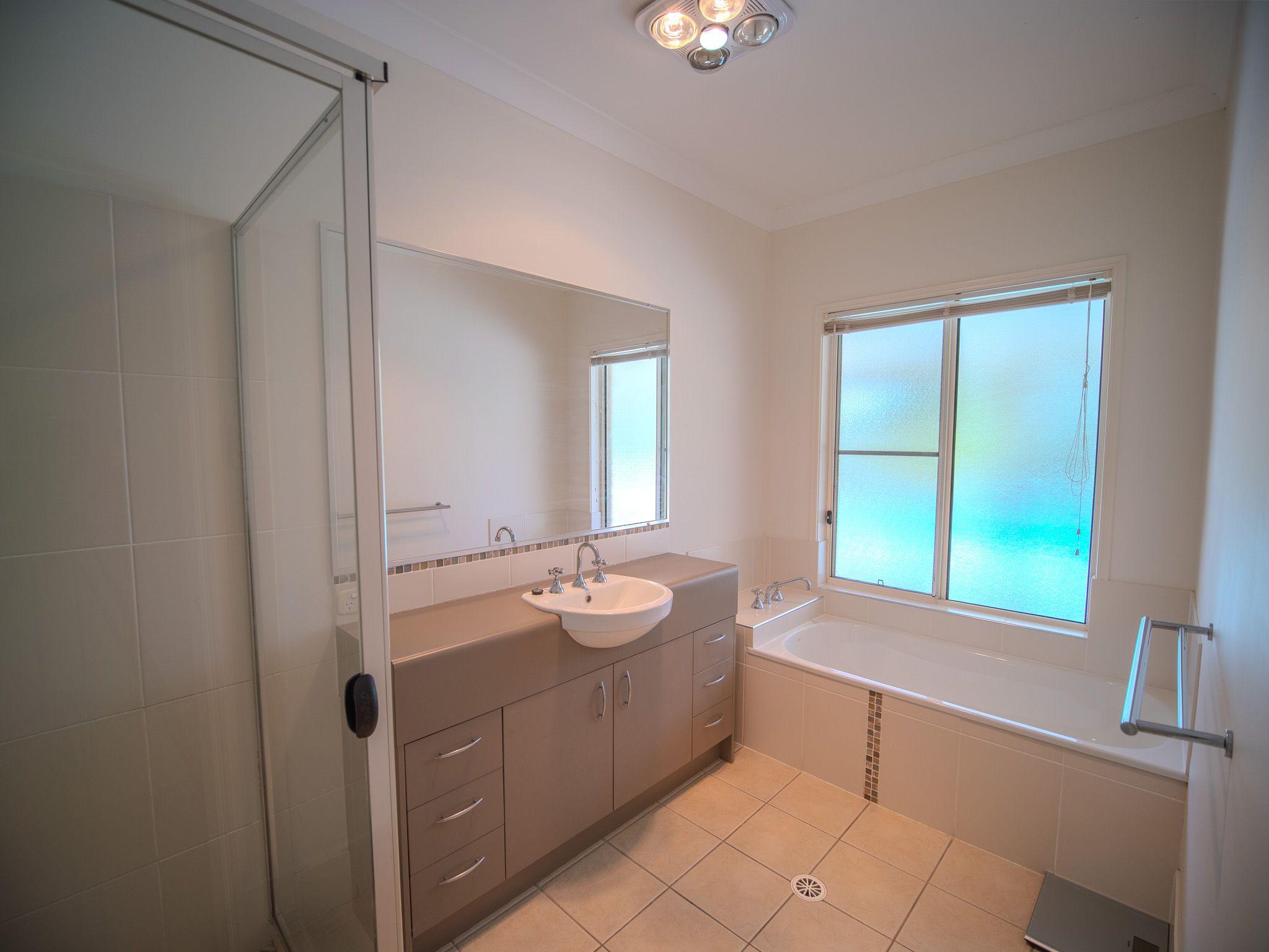 Contemporary charm in Cashmere