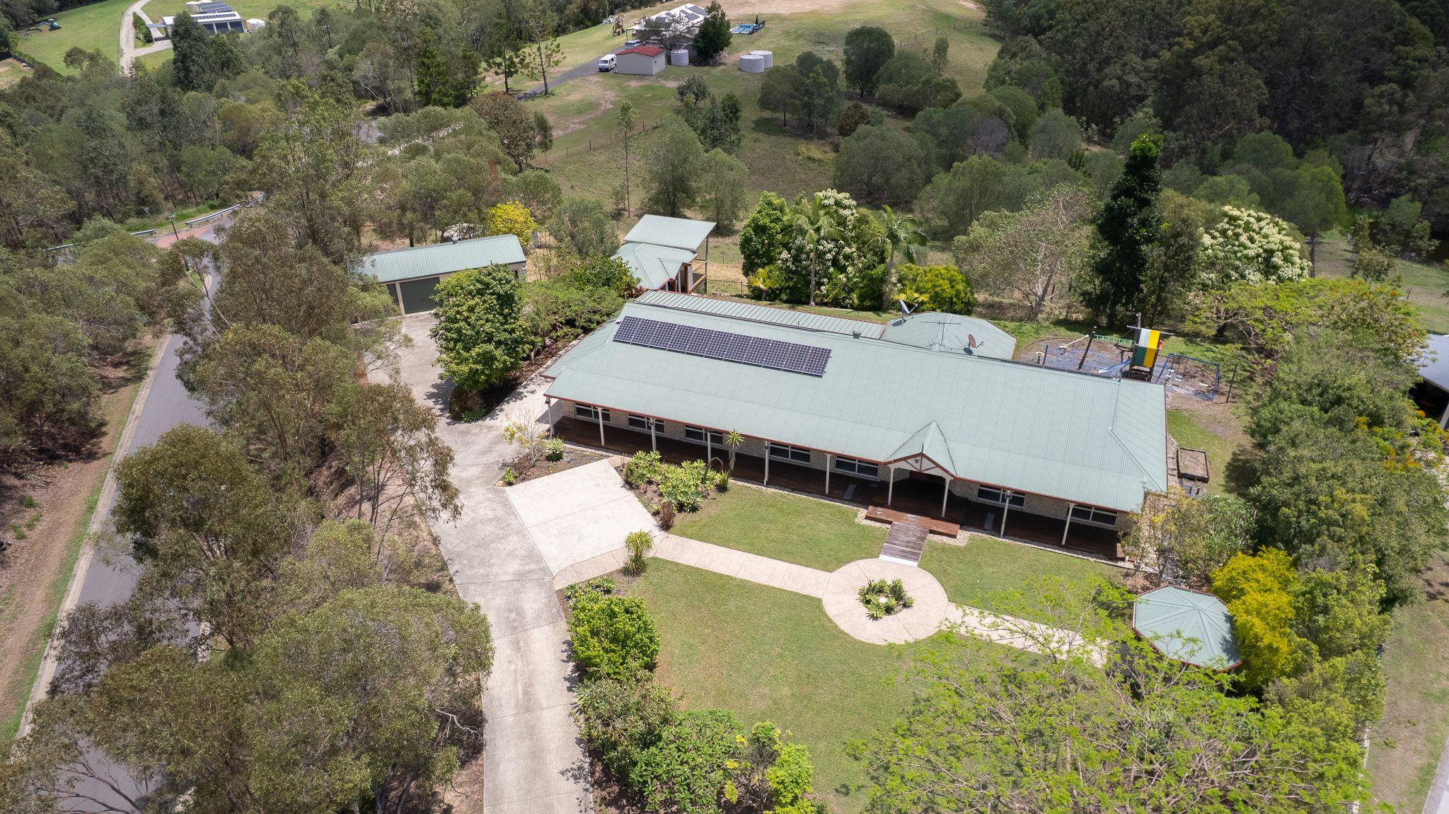 Contemporary charm in Cashmere