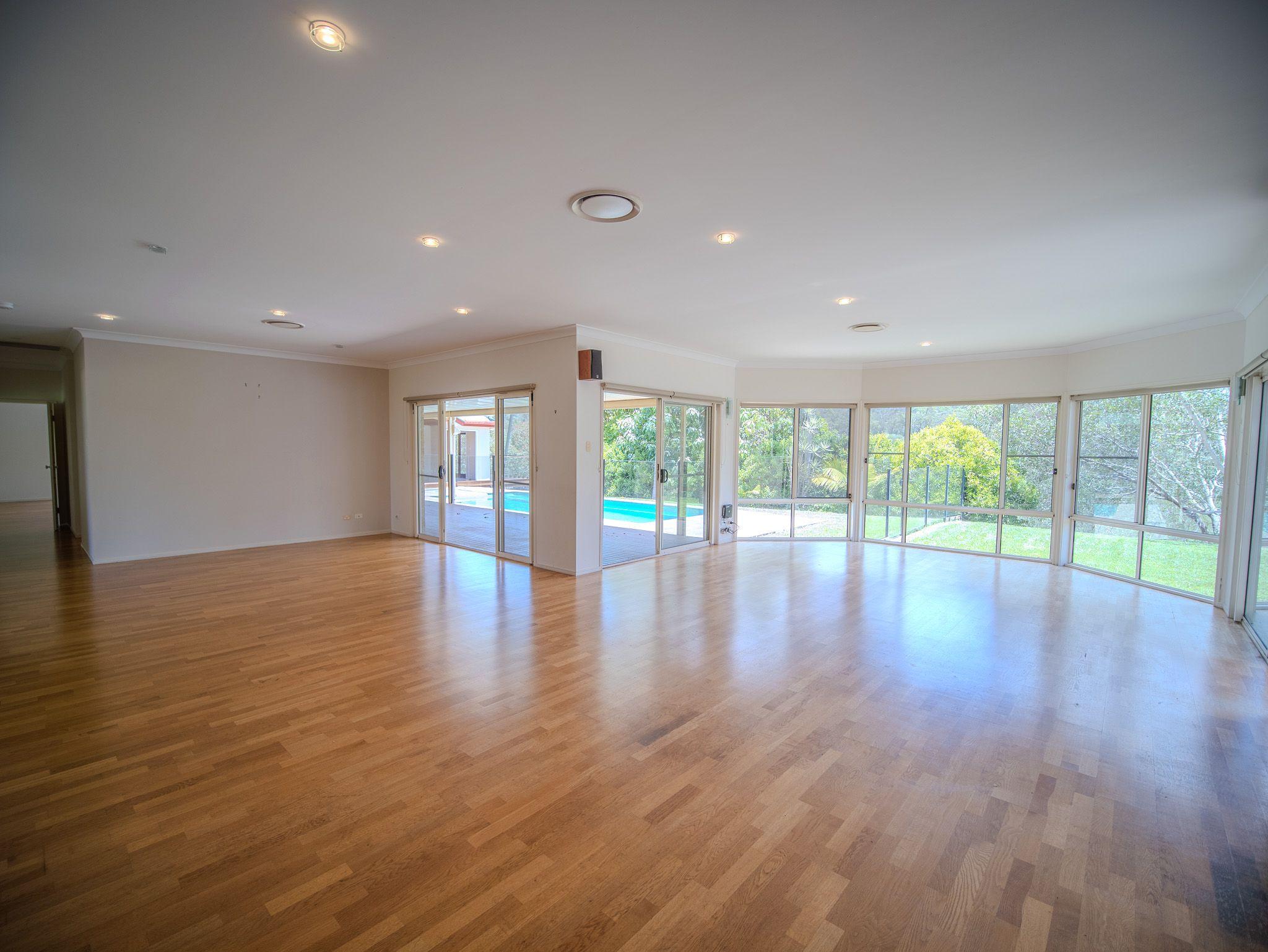 Contemporary charm in Cashmere