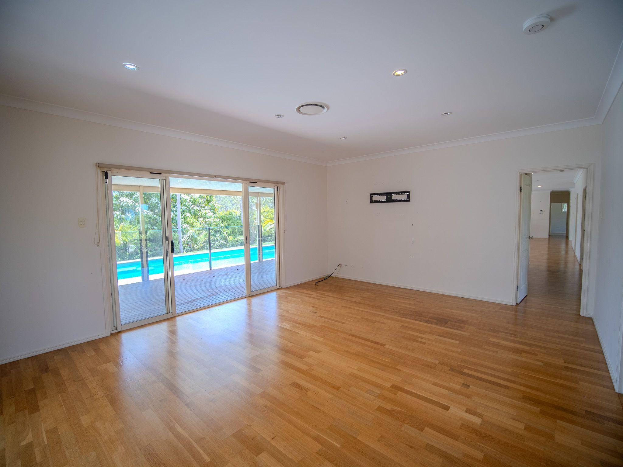 Contemporary charm in Cashmere