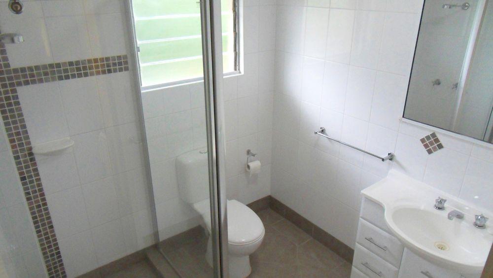 TIDY TOWNHOUSE CLOSE TO CBD