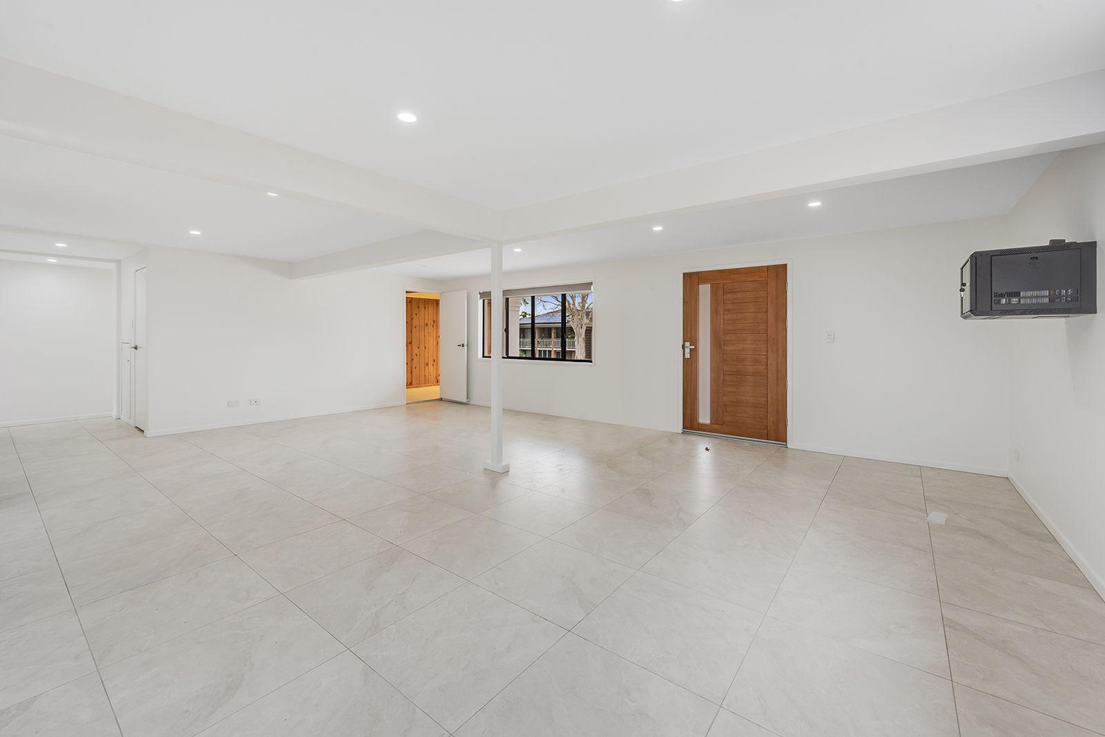 COMPLETE DUAL LIVING HOME