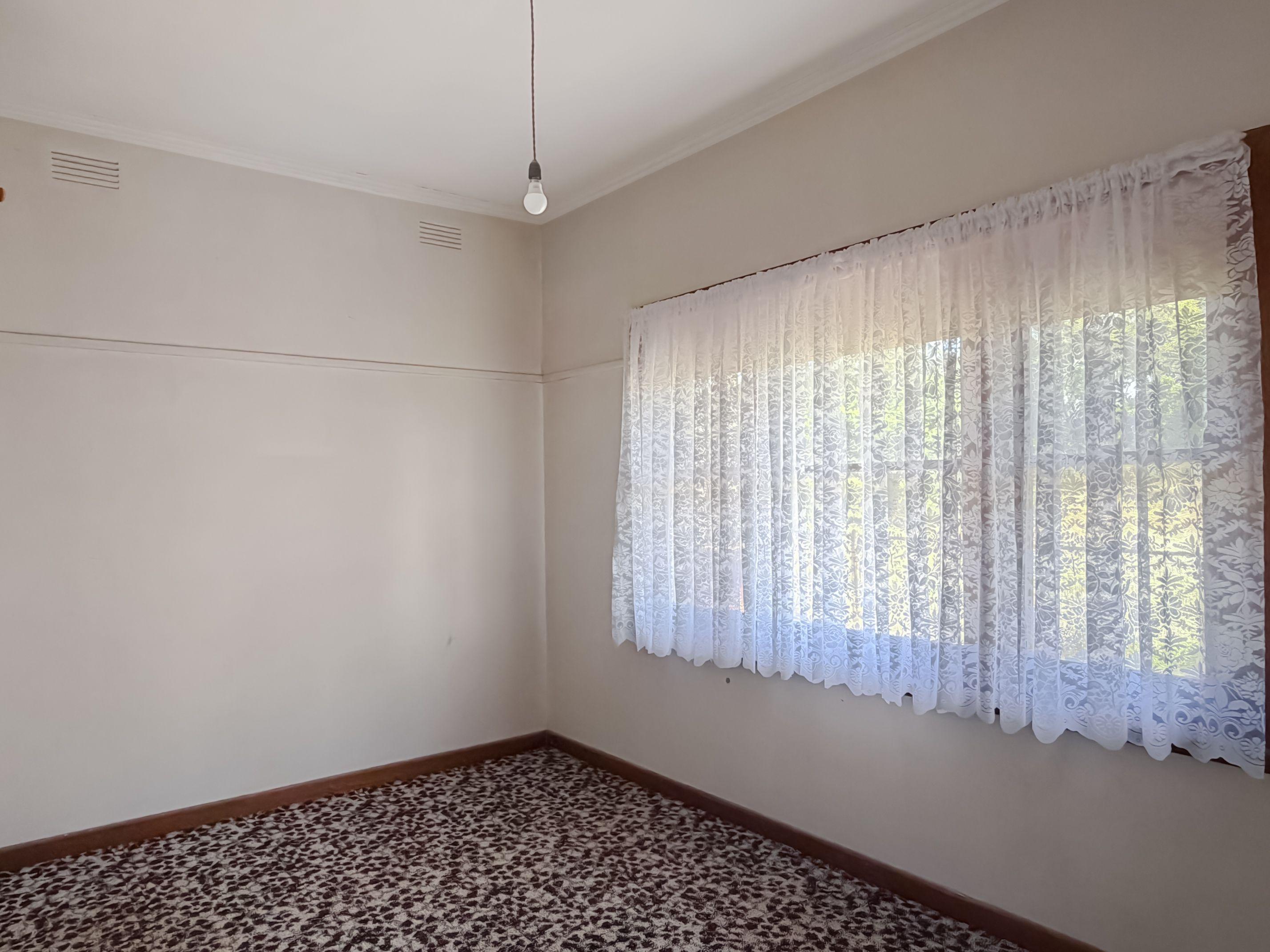 Spacious Farmhouse with Classic Country Charm