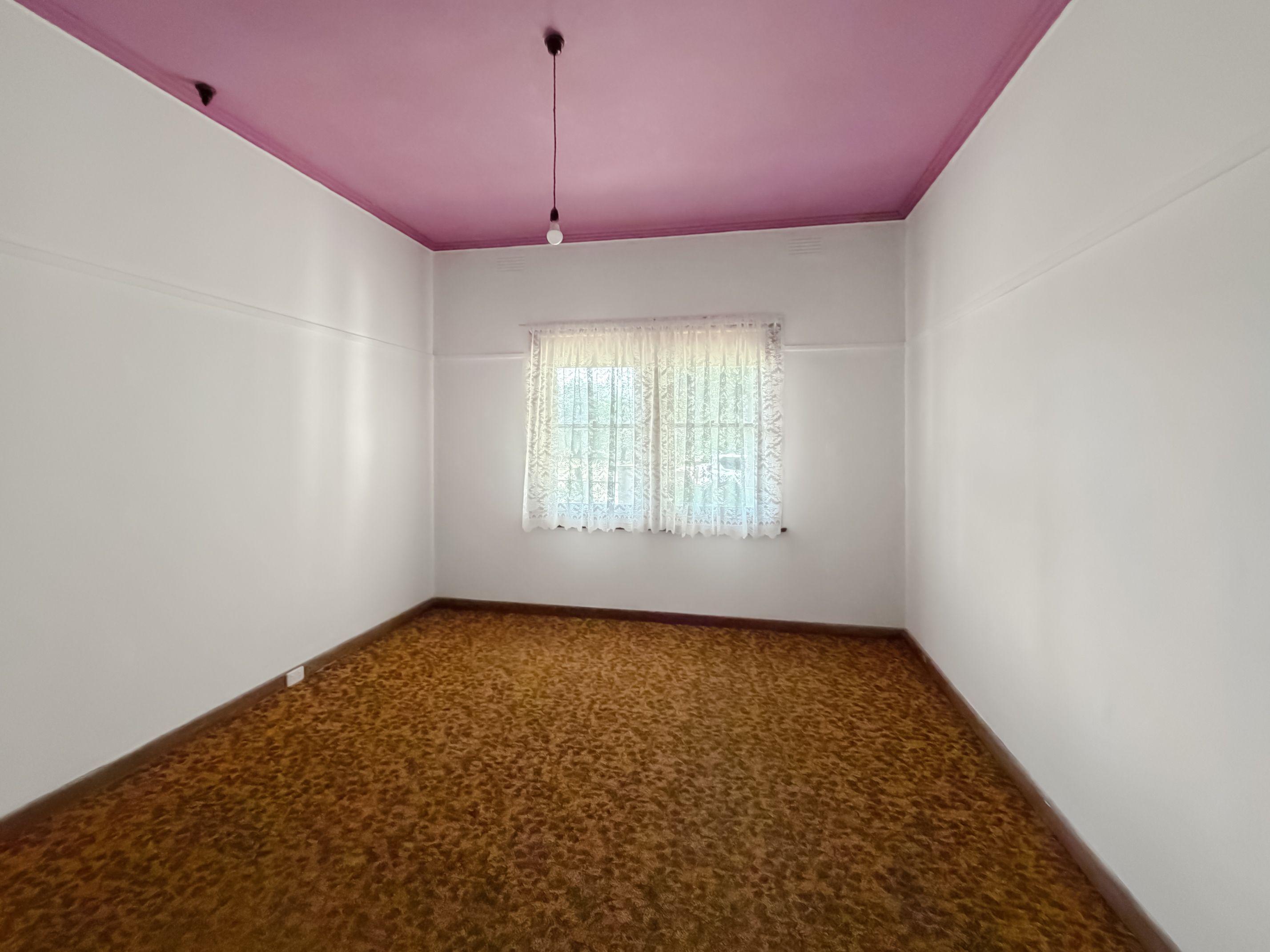 Spacious Farmhouse with Classic Country Charm