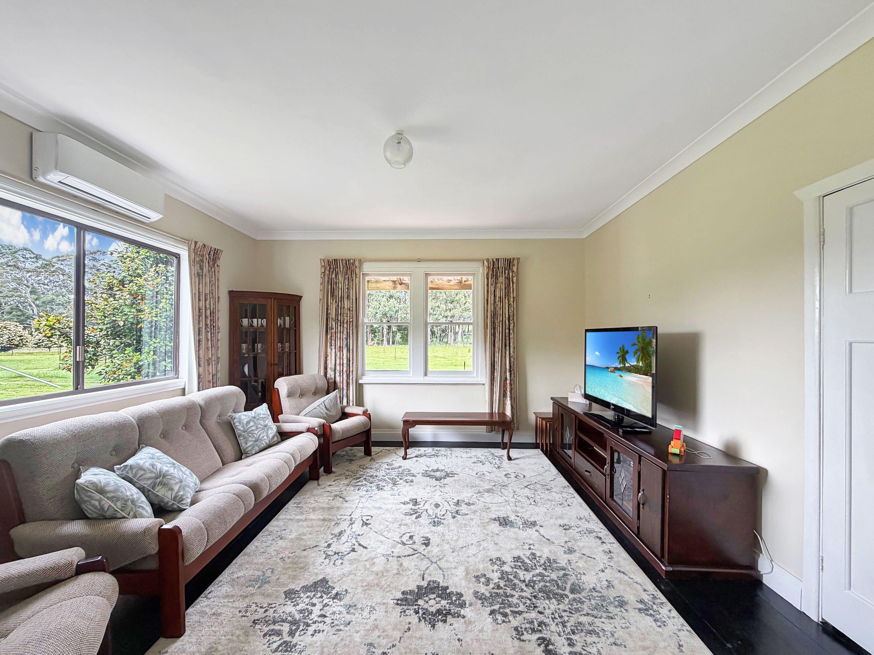 Charming Rural Cottage with Stunning Views