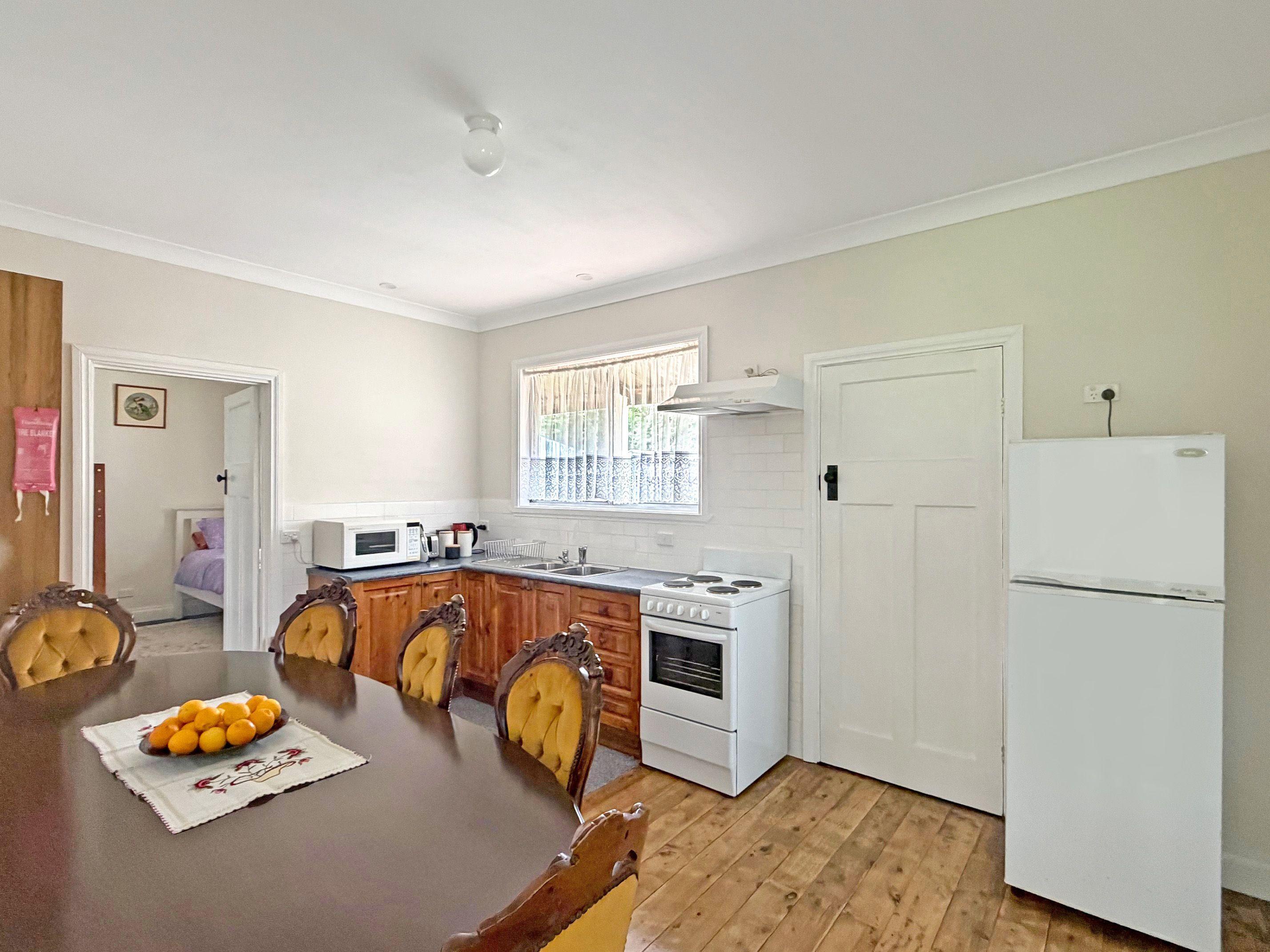 Charming Rural Cottage with Stunning Views