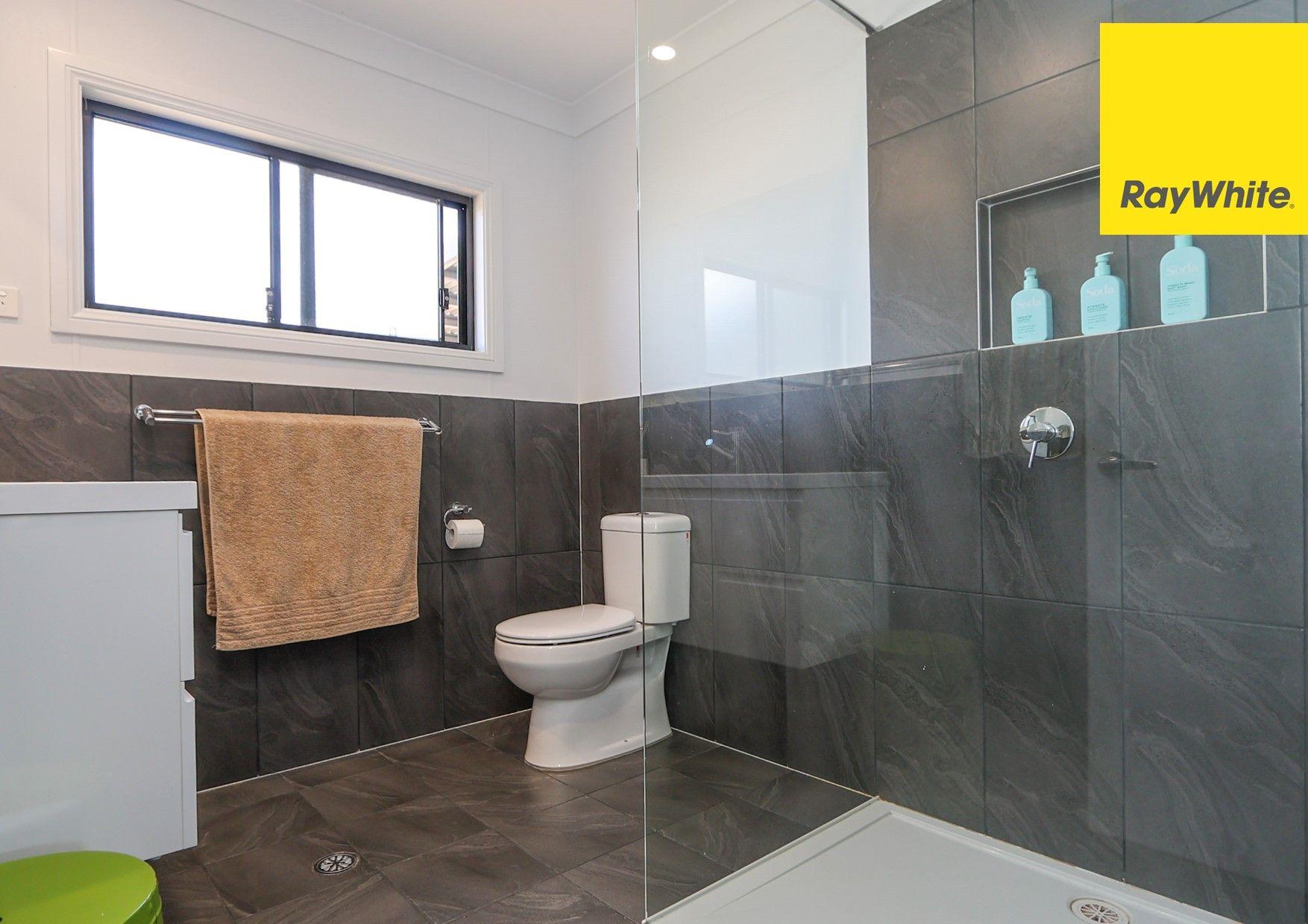 Lifestyle Acreage with Water Views