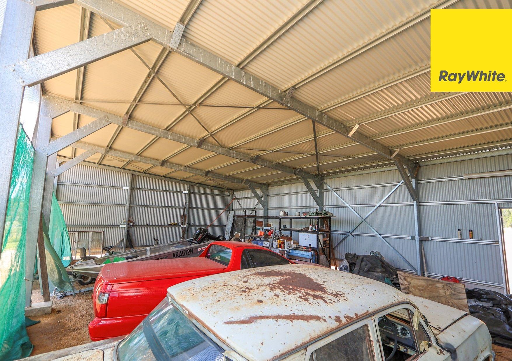 Lifestyle Acreage with Water Views