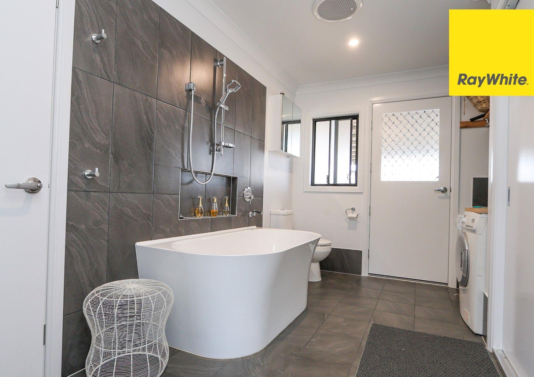 Lifestyle Acreage with Water Views