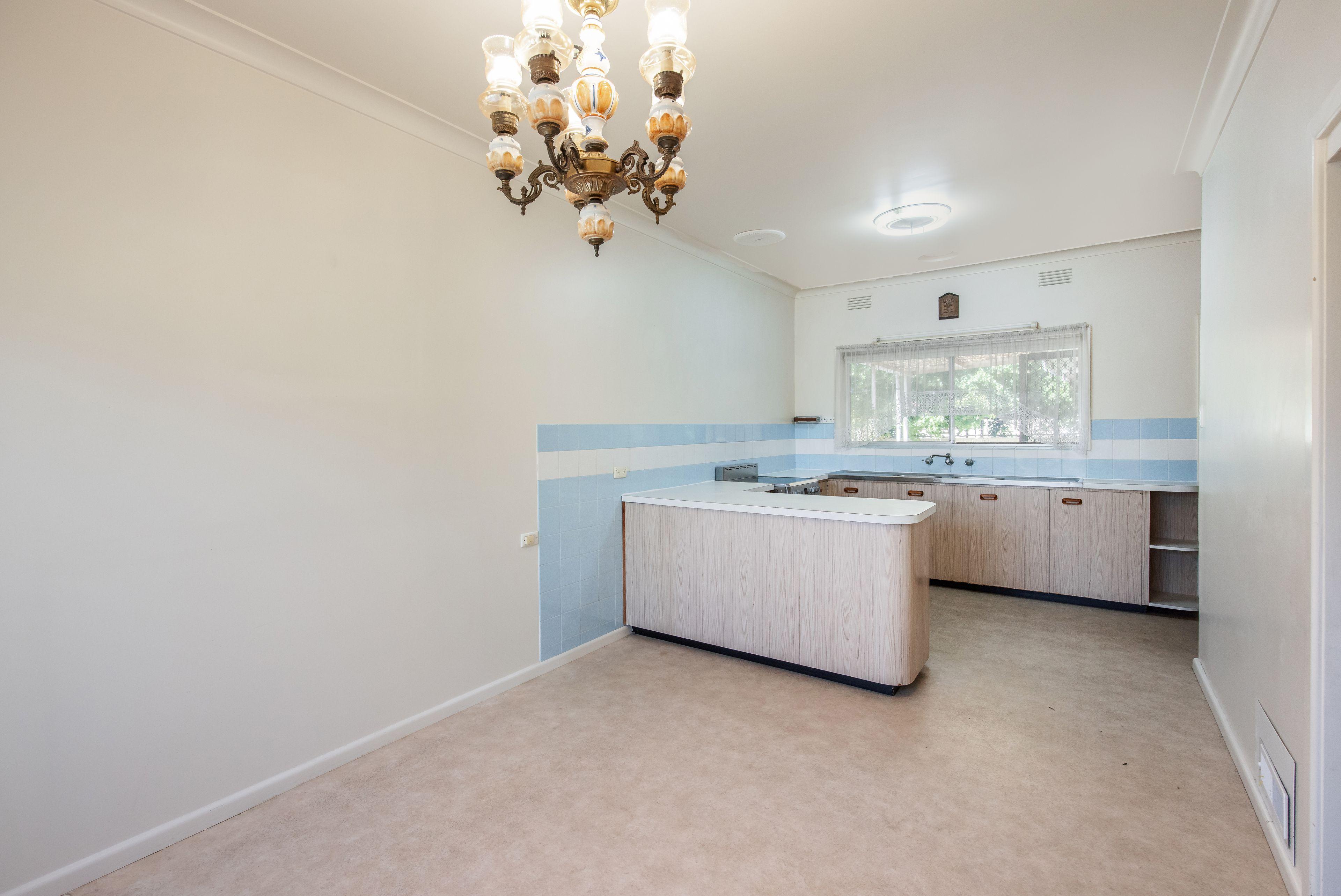 Spacious Family Living in a Central Location