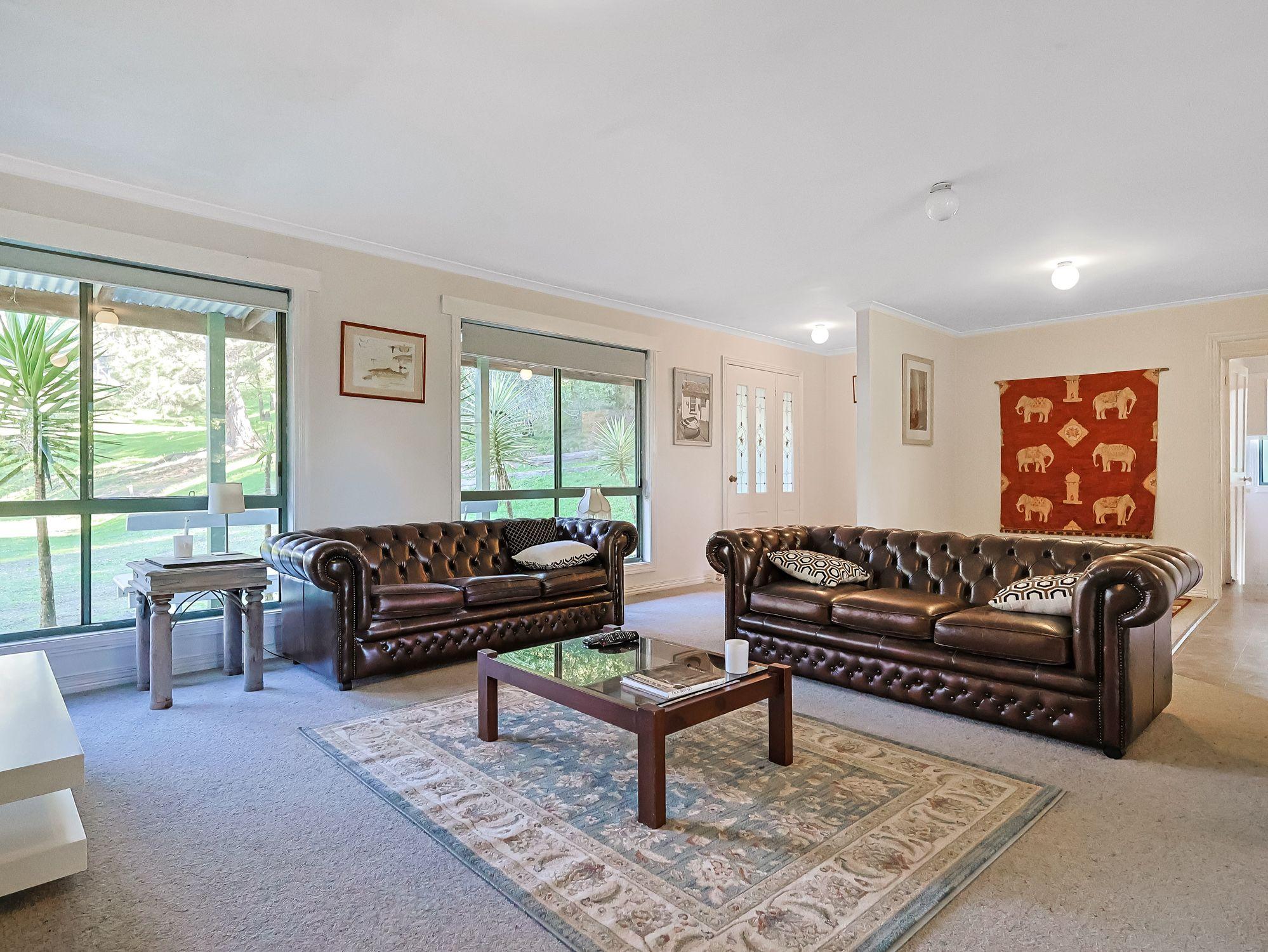 Exclusive Lakeside Estate - Wildlife, Water & Stunning Views