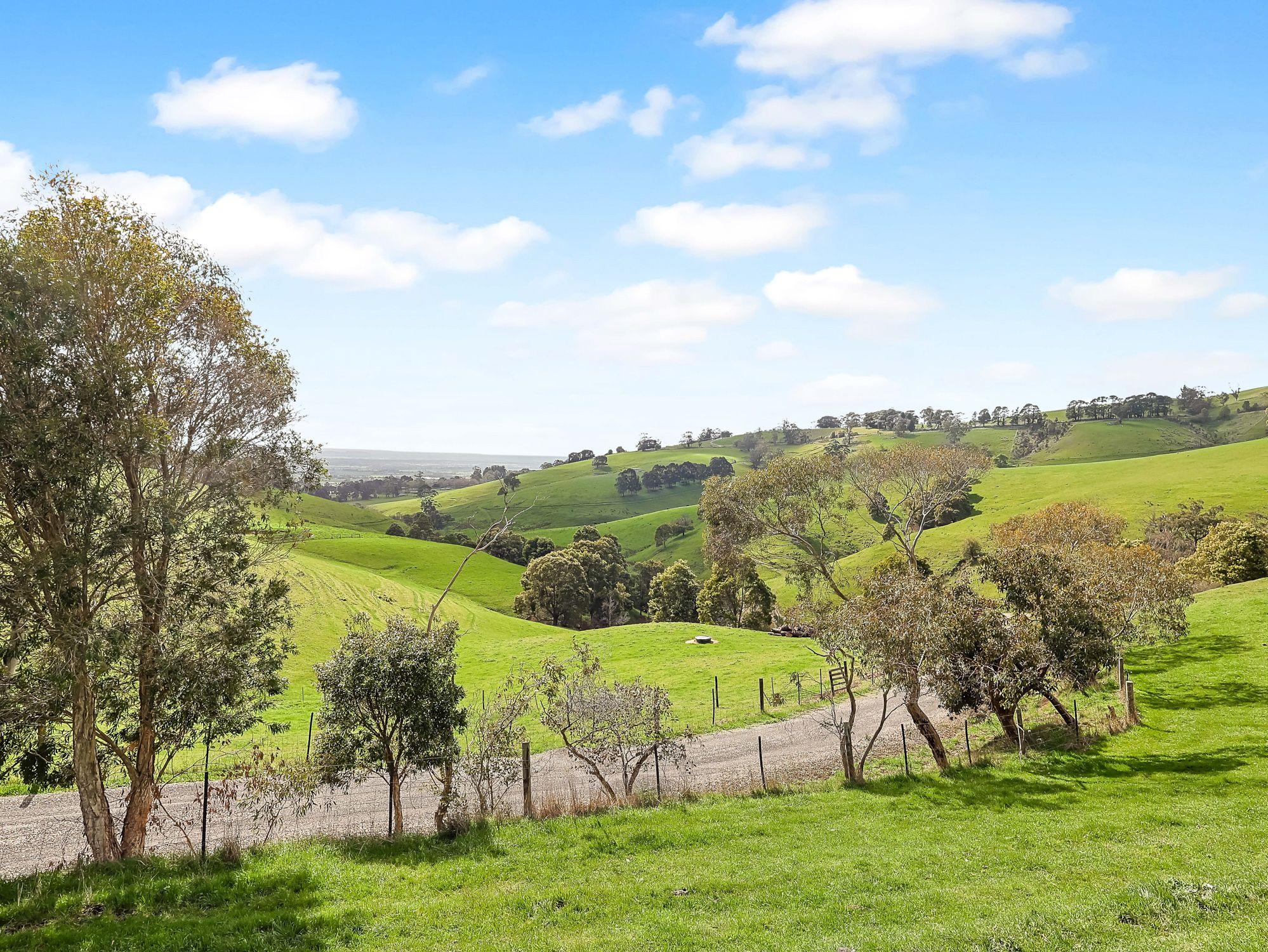 Exclusive Lakeside Estate - Wildlife, Water & Stunning Views