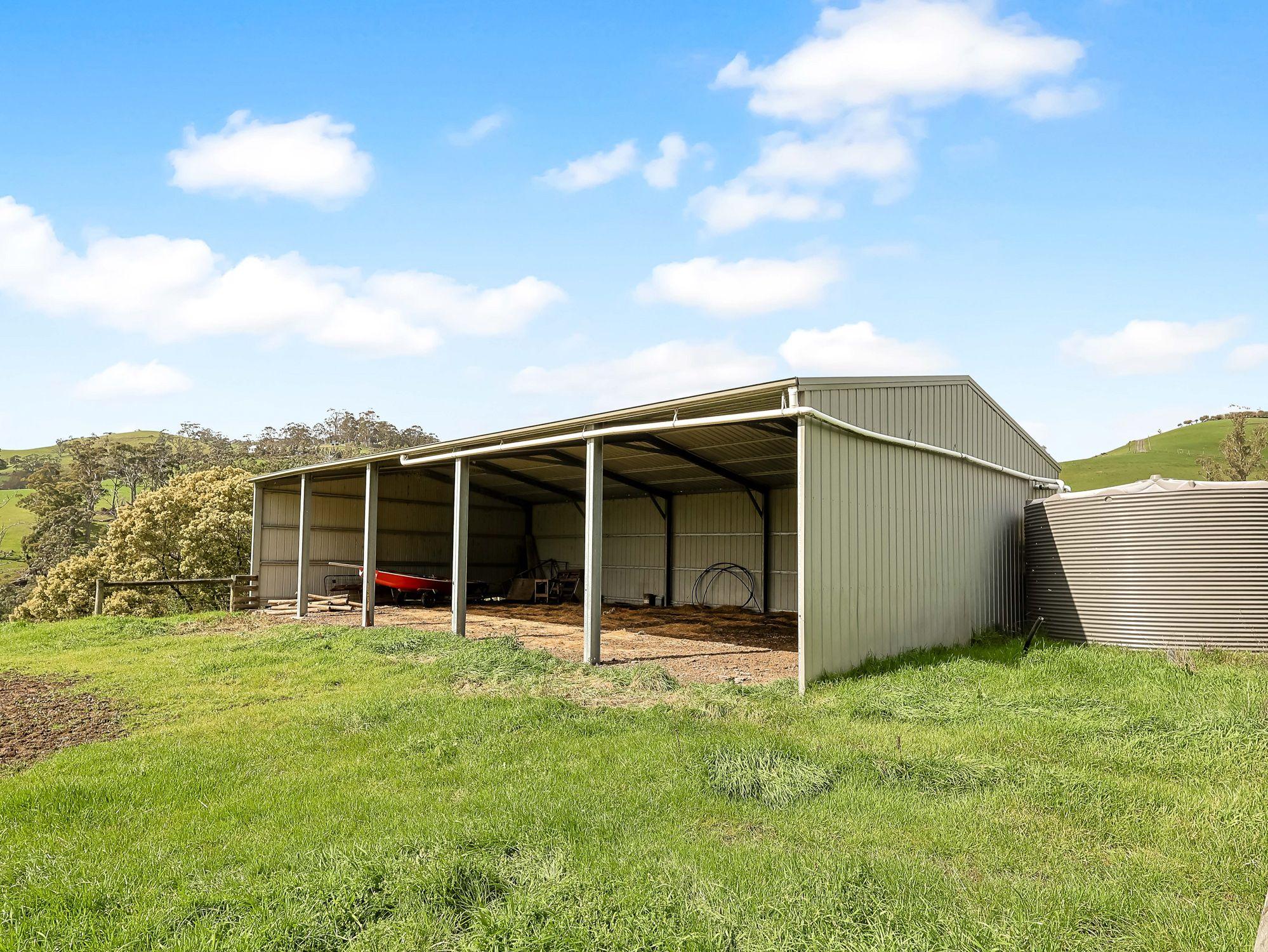 Exclusive Lakeside Estate - Wildlife, Water & Stunning Views