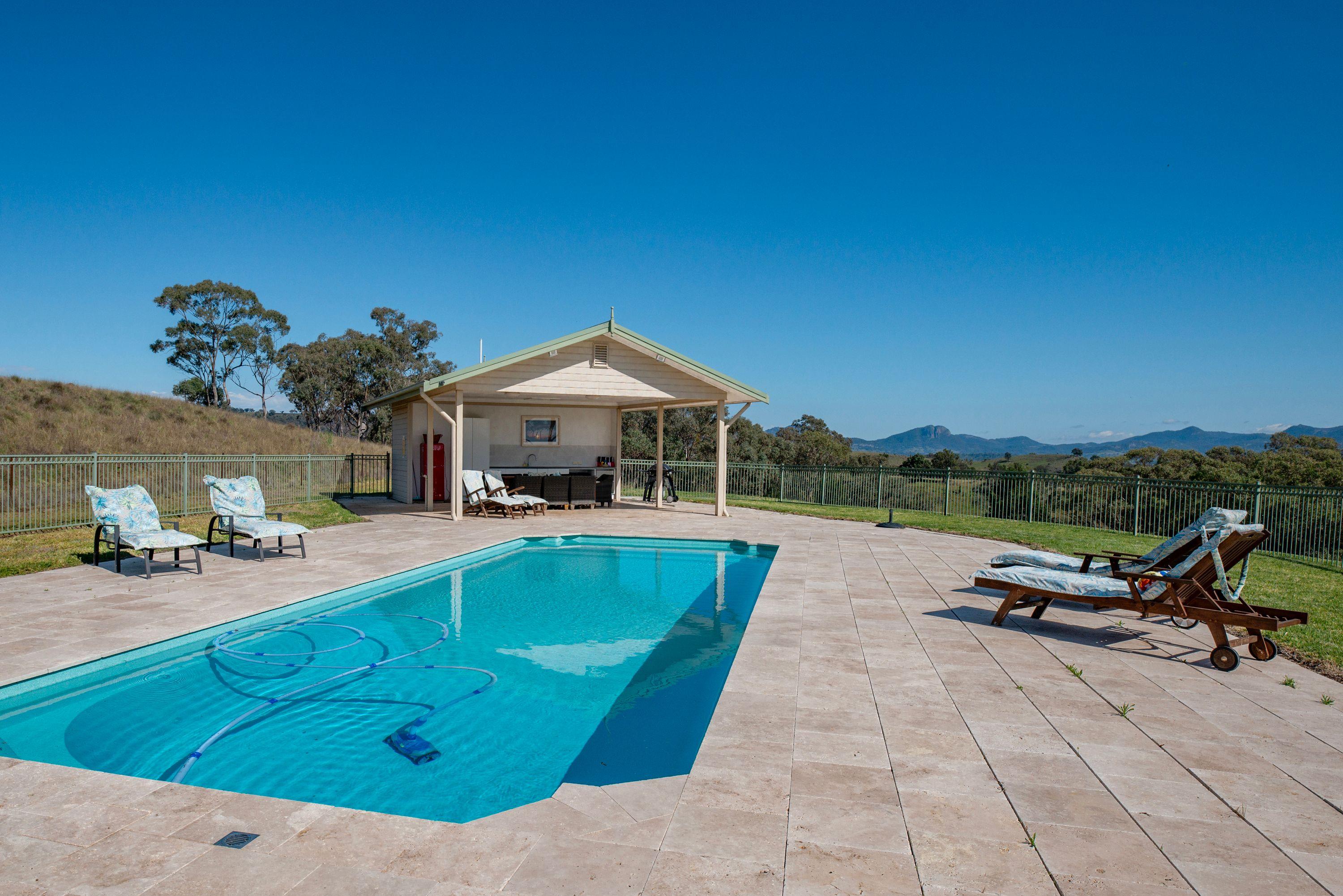 Executive Home on 500 acres Retirees Dream