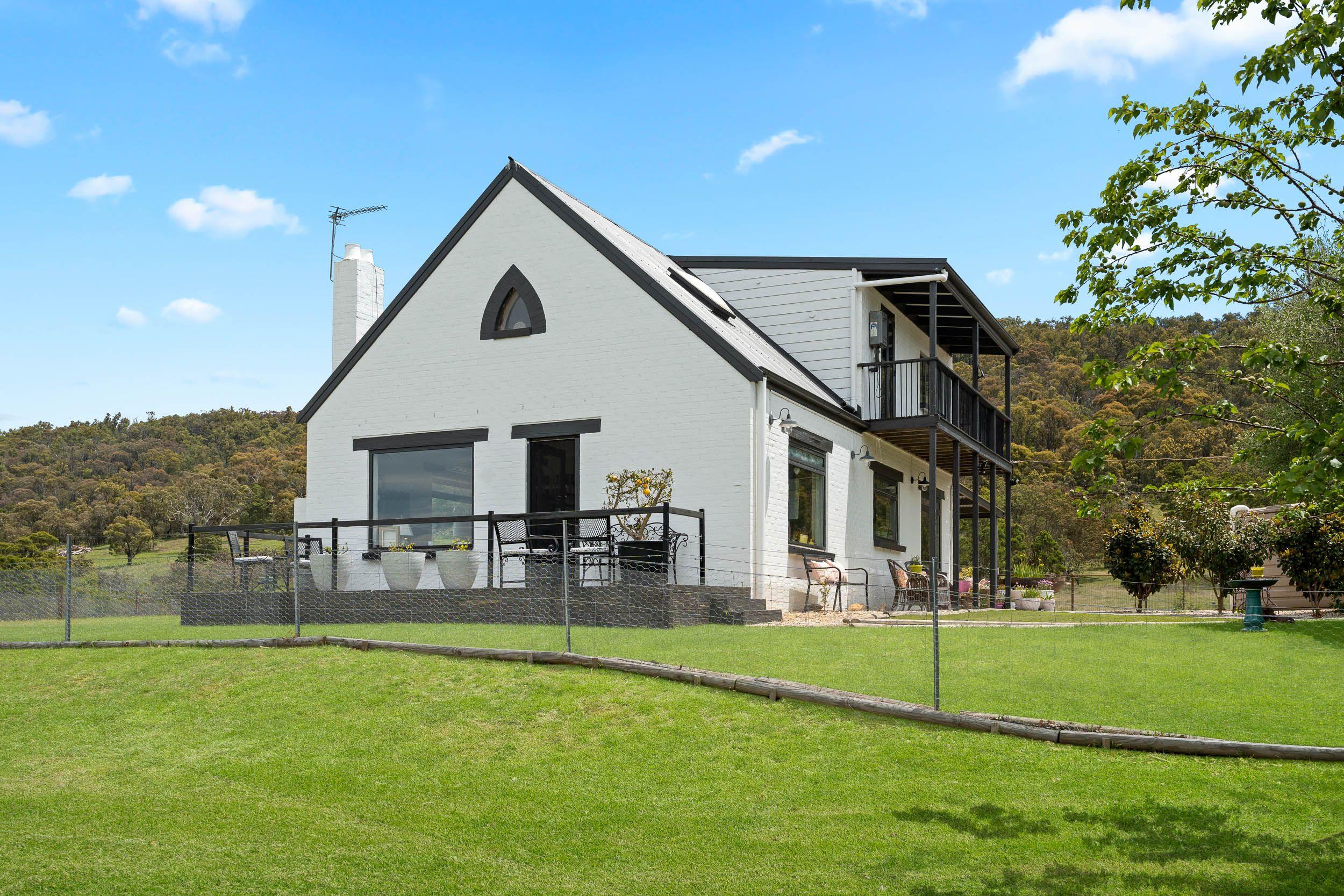 Charley Hill - Your Retreat with Endless Possibility