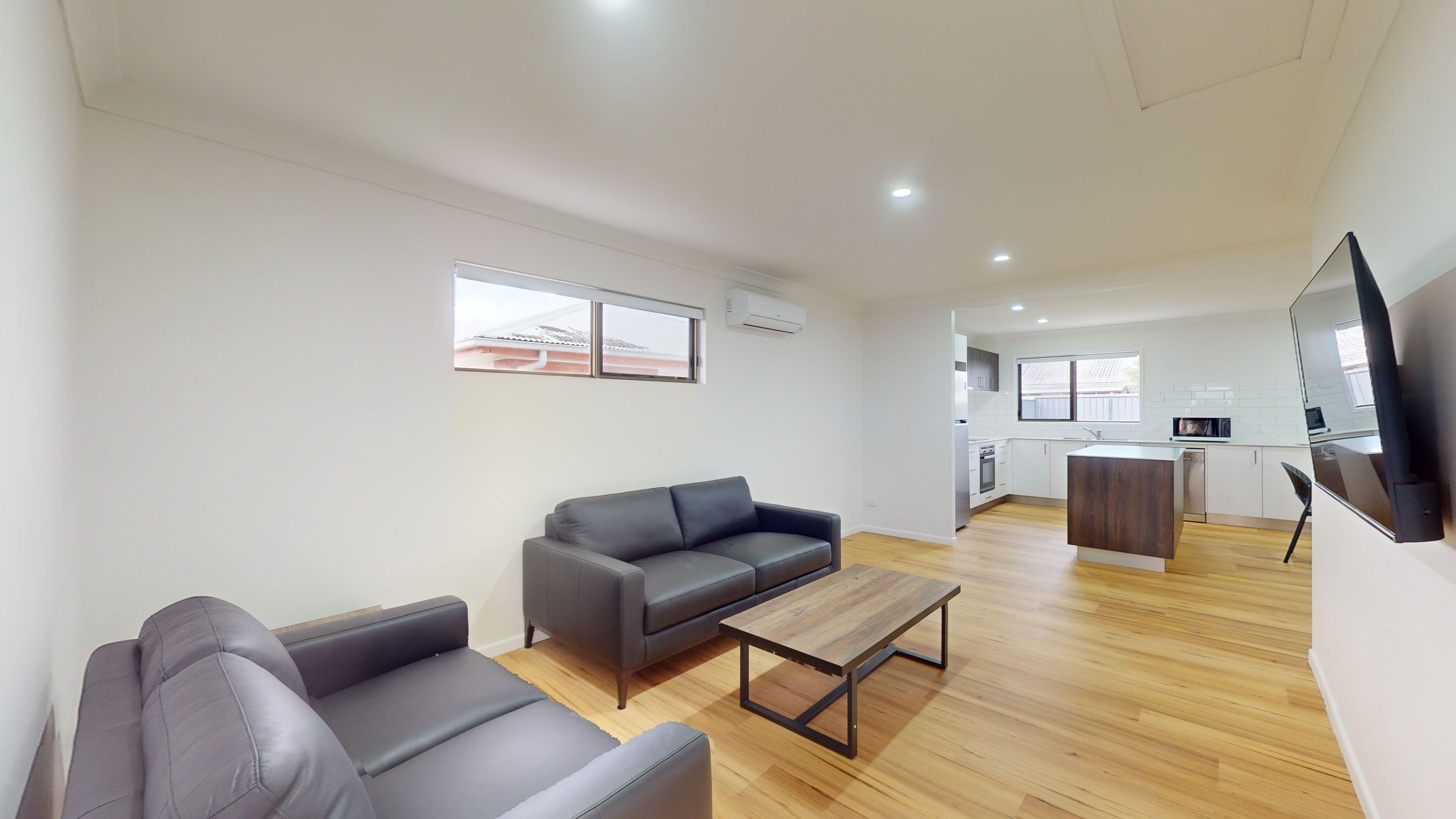 Completely Renovated Full Furnished Ensuite Room