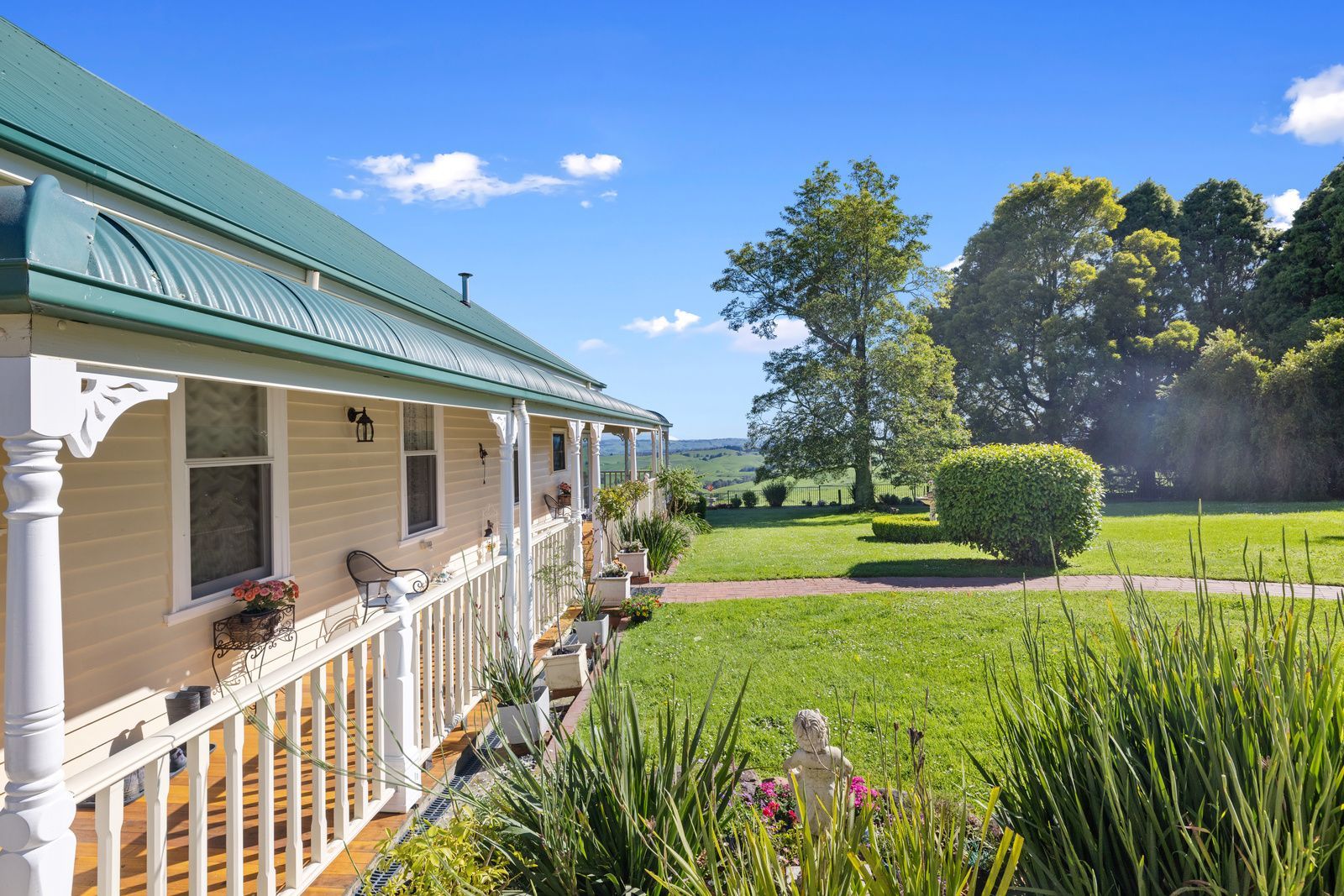 Victorian elegance with stunning outlook