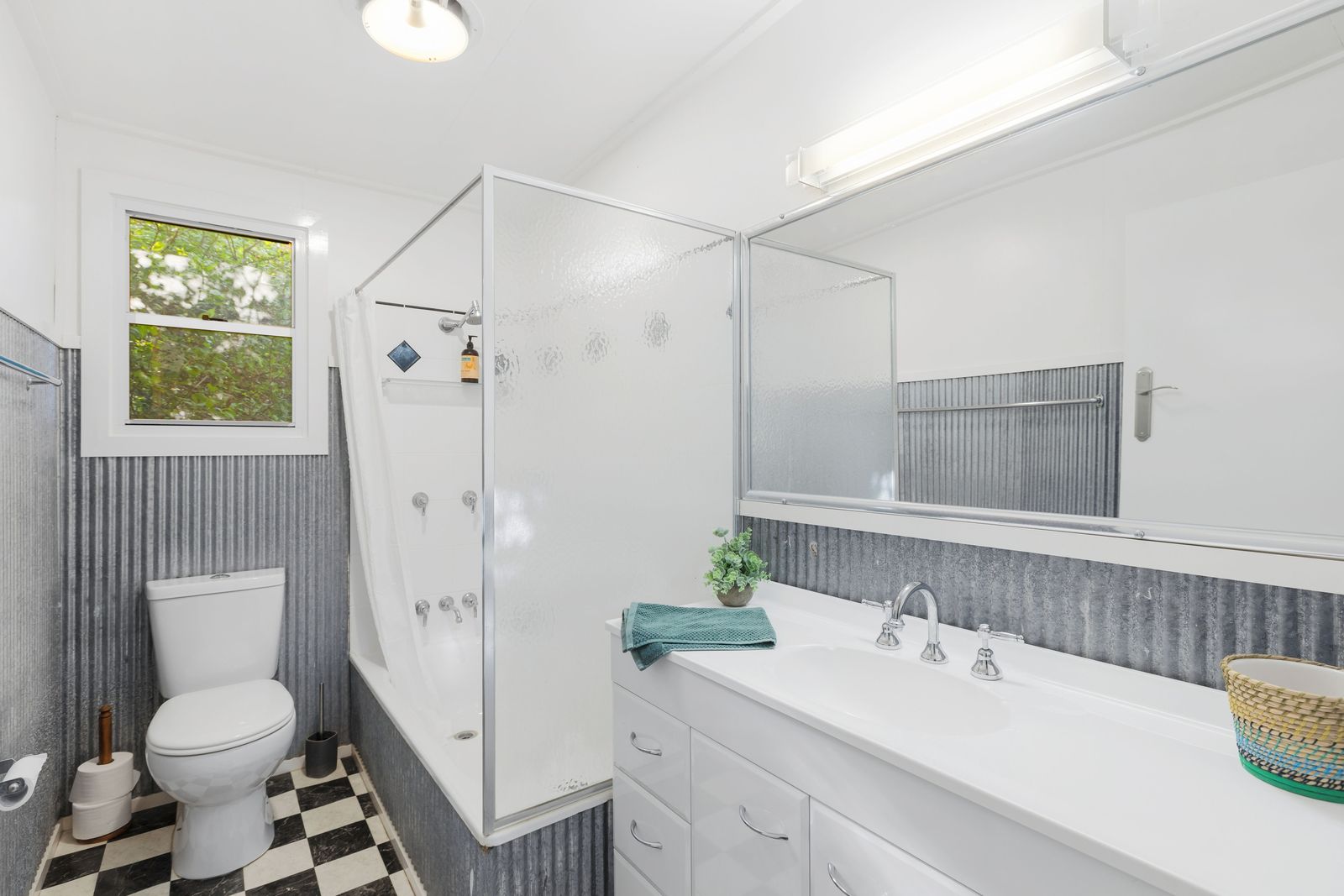 Fernmount - Since 1890 Over a Century of Darling Downs Charm