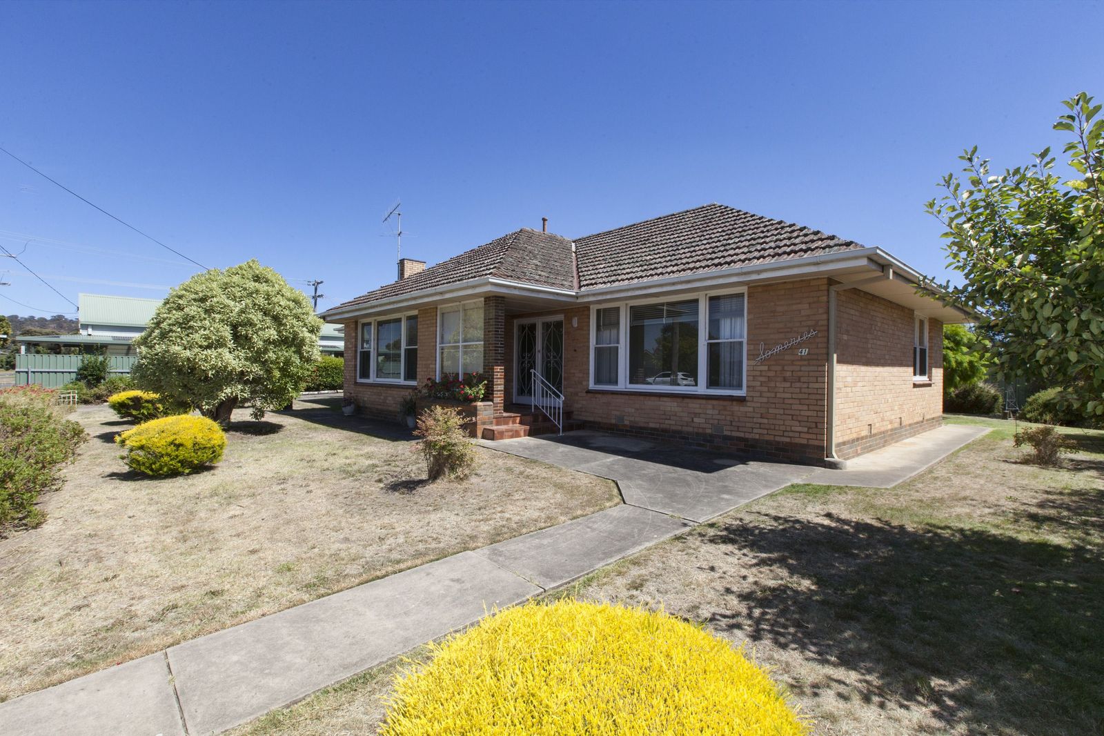 Fully furnished & situated within walking distance to everything the town has to offer House | VIC Ararat, VIC 3377 | Prop-GPT the AI-Powered Property Portal