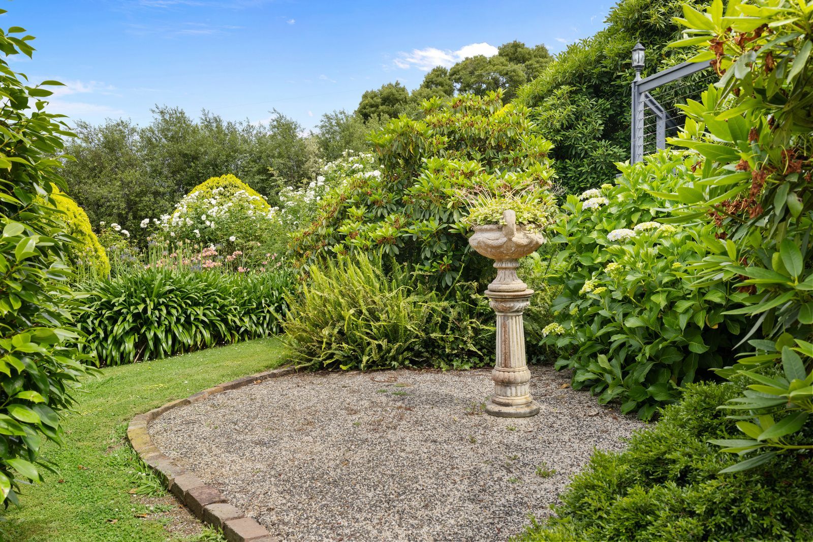 A breathtaking country retreat