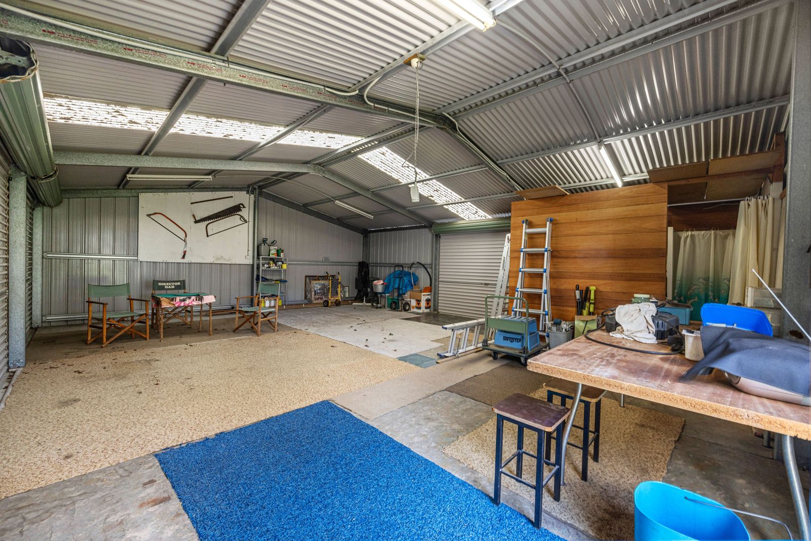 Three Bedroom, Two Bathroom Unfurnished!