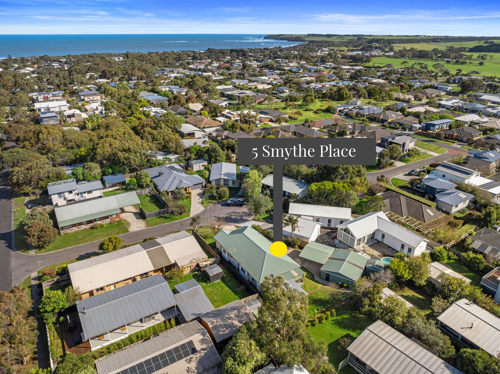 Three Bedroom, Two Bathroom Unfurnished!