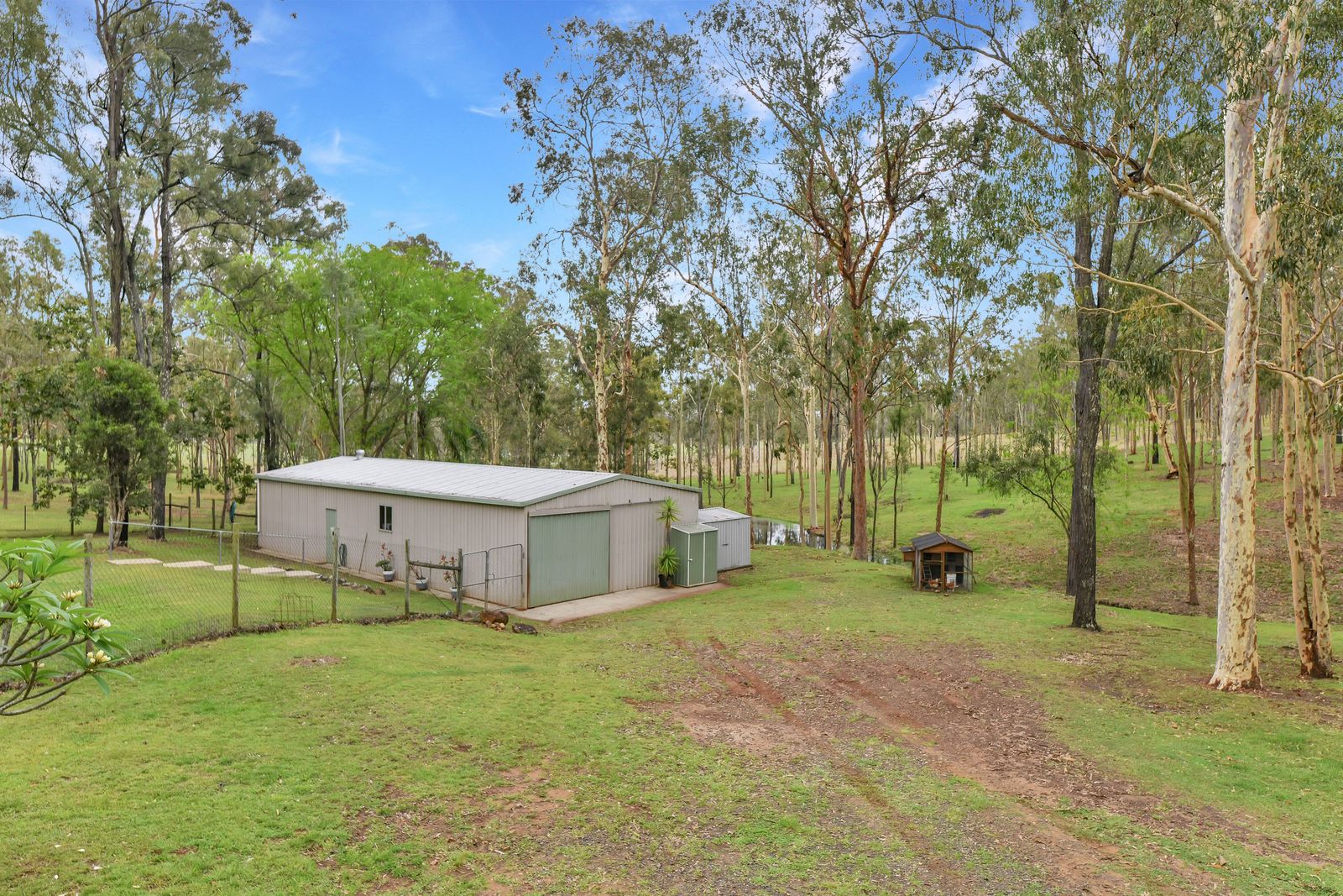 Escape to a Peaceful Acerage Retreat!