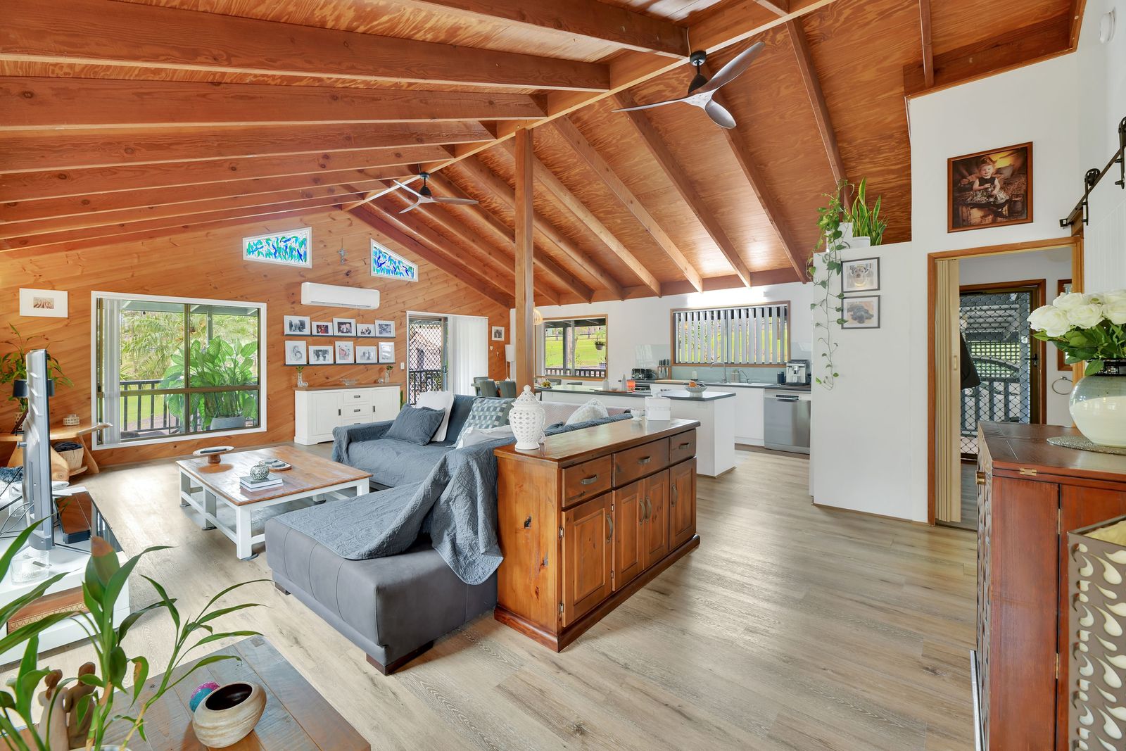 Escape to a Peaceful Acerage Retreat!