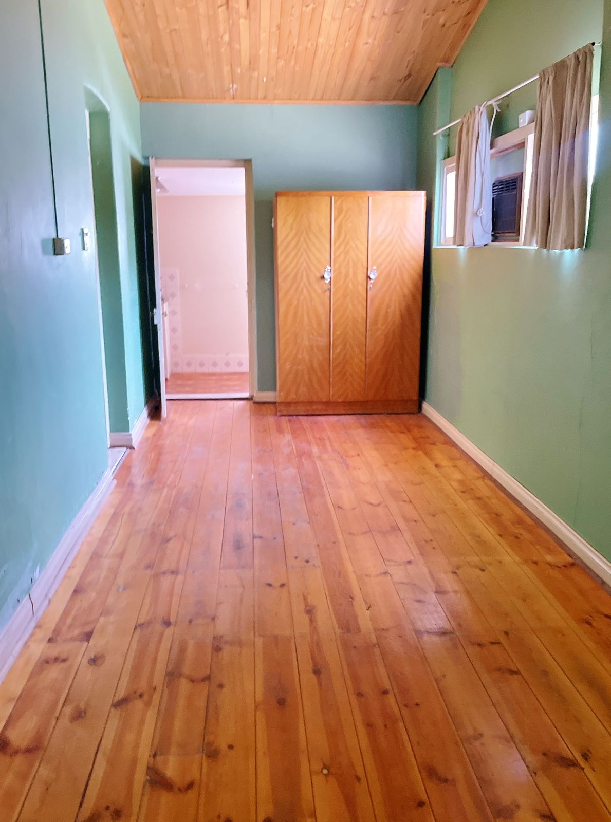 3-Bedroom Home in Wallaroo with Garage