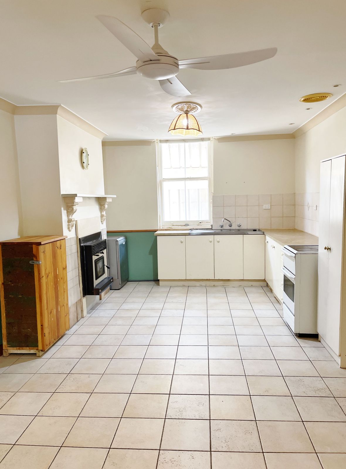 3-Bedroom Home in Wallaroo with Garage