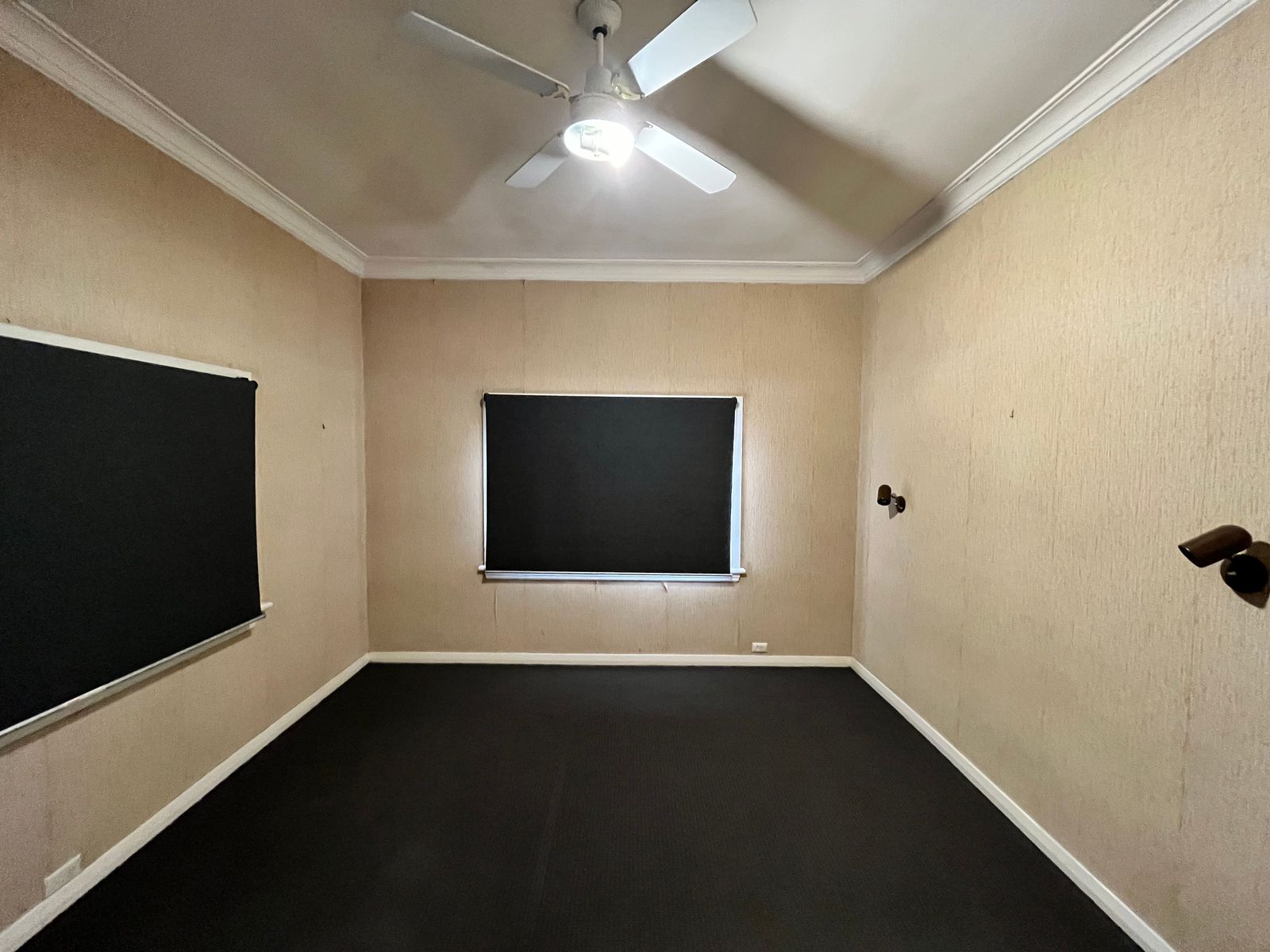 Stylish 3-Bedroom Home in Central Albury