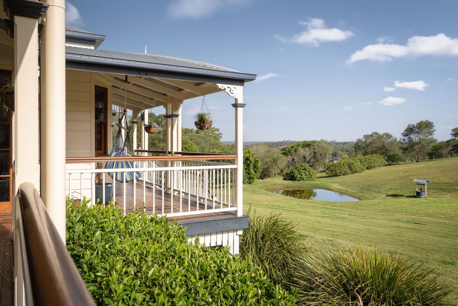 A Hand-Crafted Masterpiece on 6.42 Acres - The Pinnacle of Rural Luxury in Pine Mountain