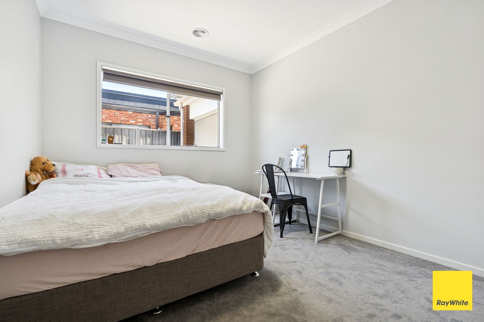 Stunning, Modern & Spacious Home for Rent - 4 Bedrooms, 2 Bathrooms