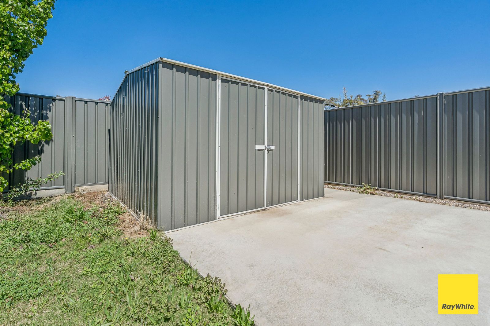 Stunning, Modern & Spacious Home for Rent - 4 Bedrooms, 2 Bathrooms