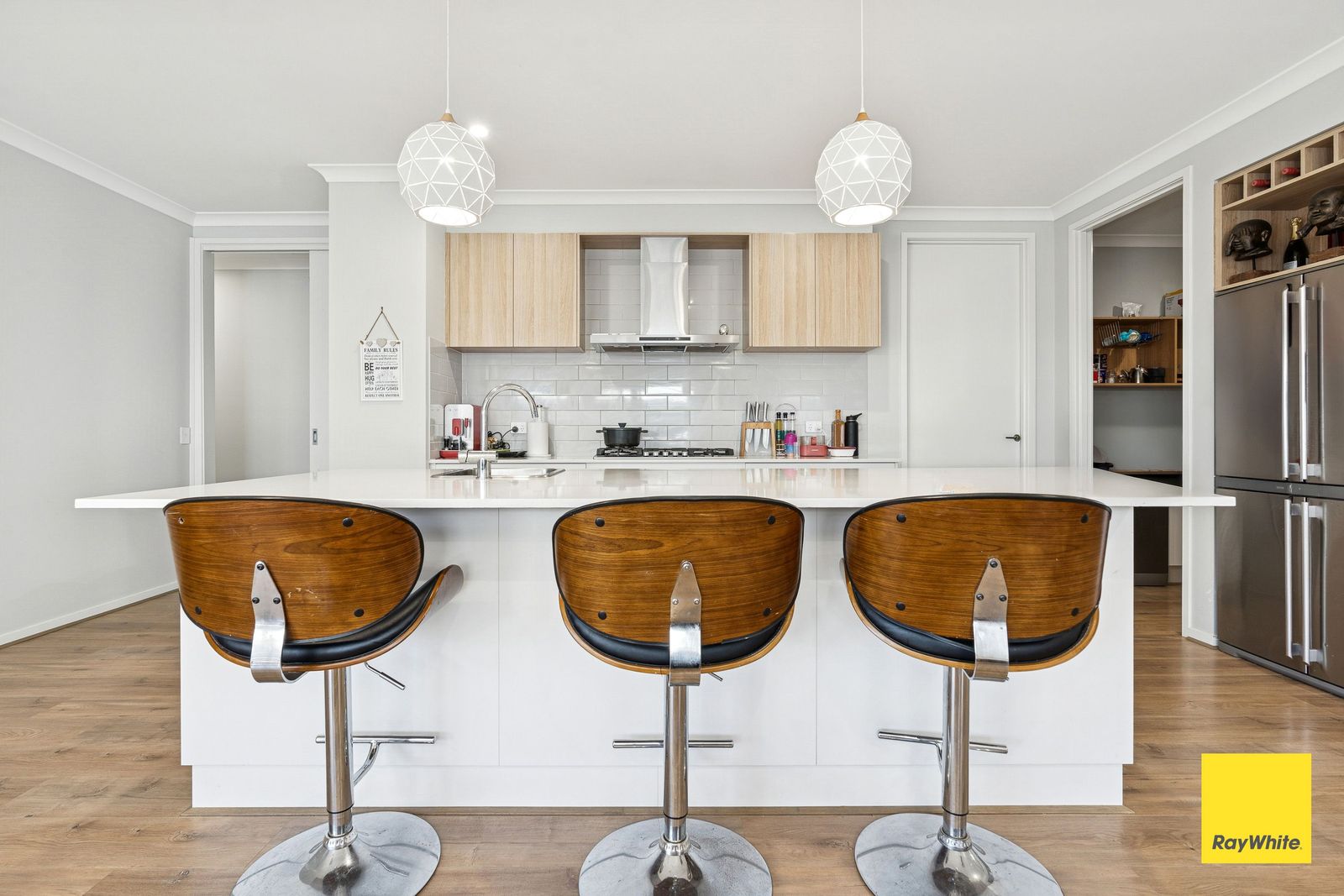 Stunning, Modern & Spacious Home for Rent - 4 Bedrooms, 2 Bathrooms