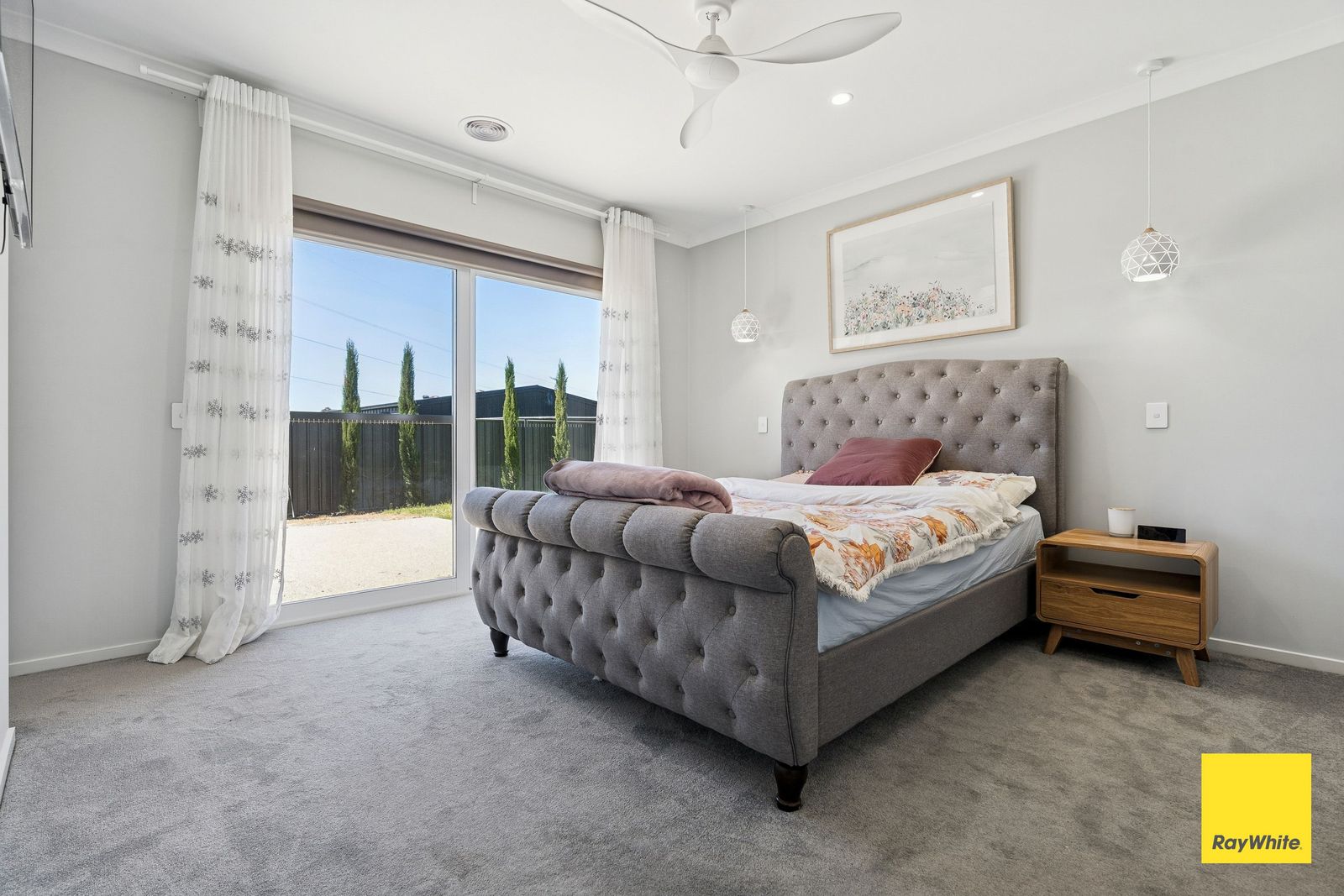 Stunning, Modern & Spacious Home for Rent - 4 Bedrooms, 2 Bathrooms